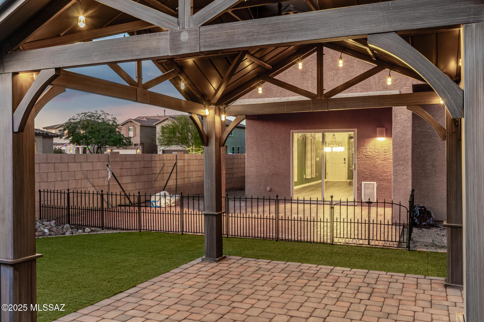 Interstate 10 and Kolb Road - Residential