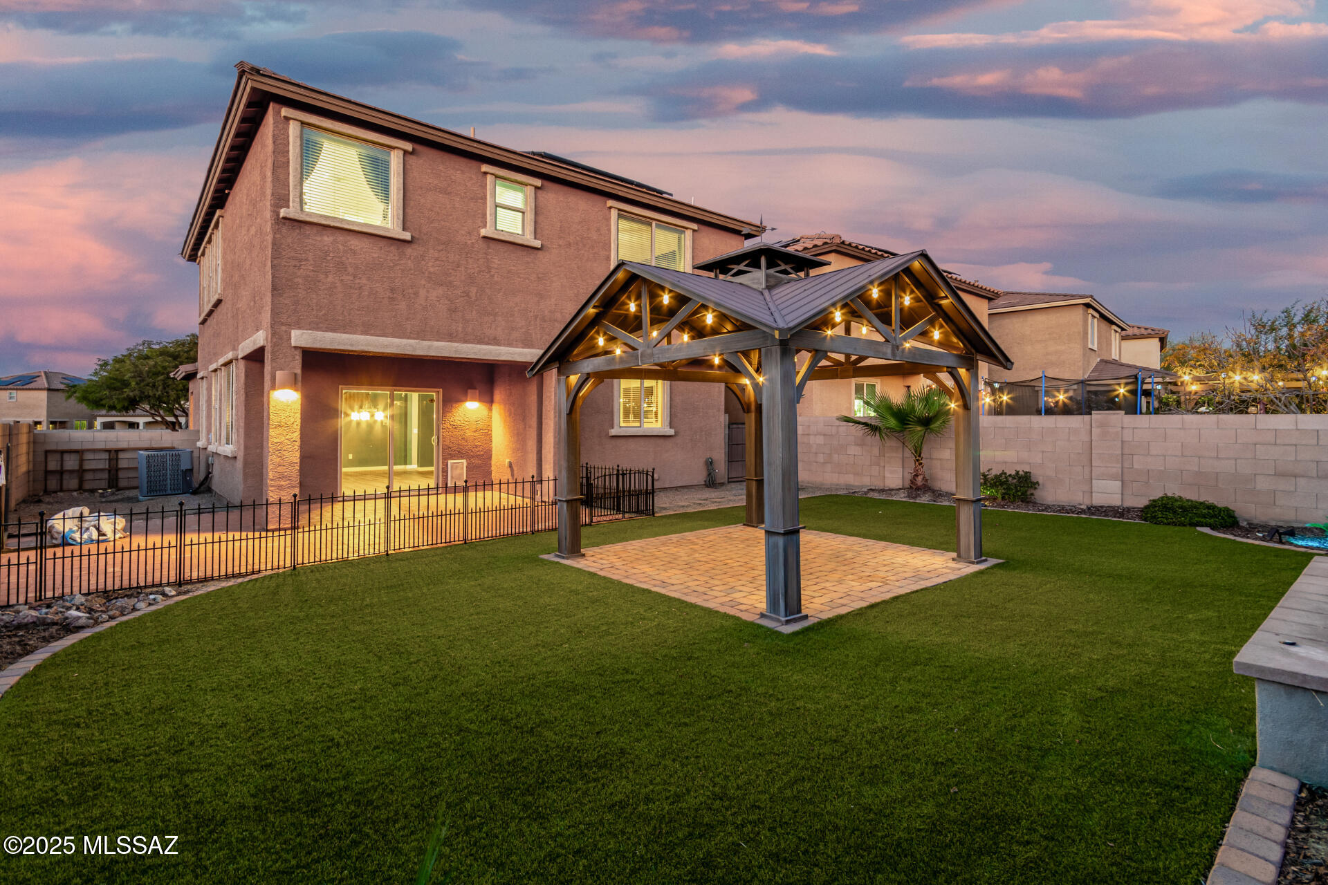 Interstate 10 and Kolb Road - Residential