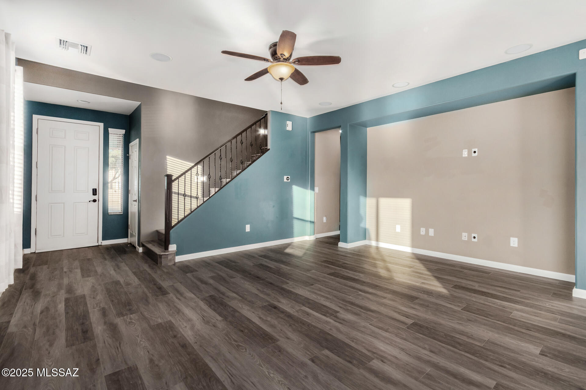 Interstate 10 and Kolb Road - Residential