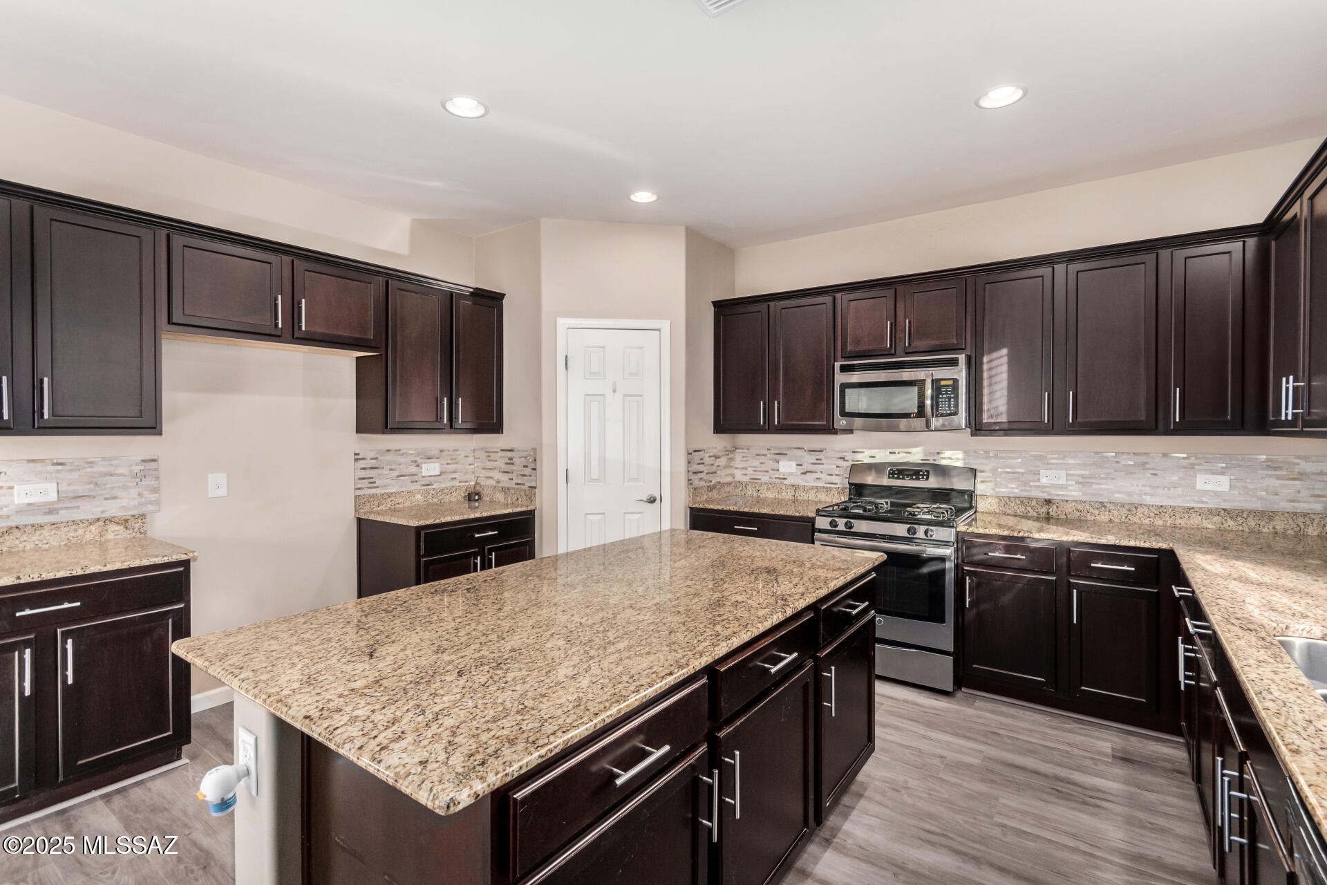 Interstate 10 and Kolb Road - Residential