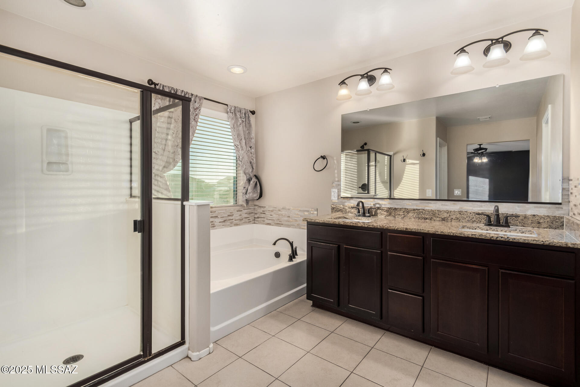 Interstate 10 and Kolb Road - Residential