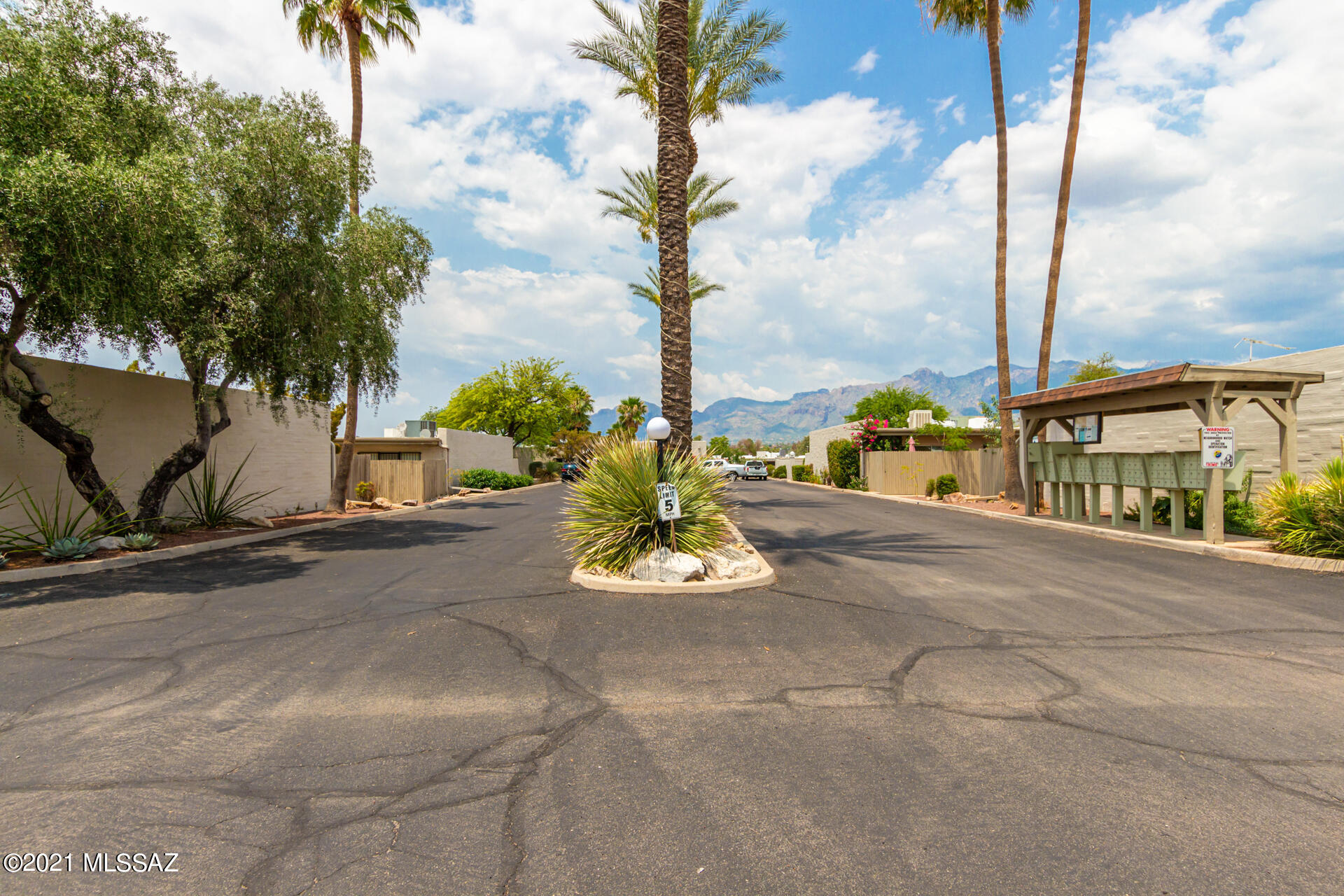Tucson Prince Townhouses - Residential