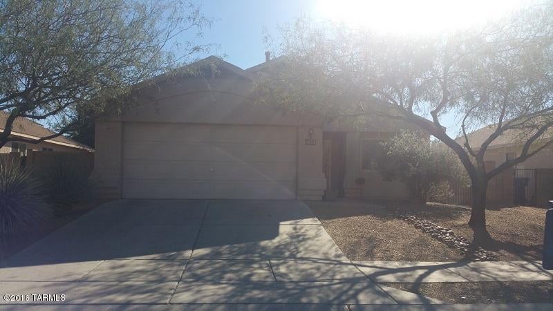 This beautiful home has a large walled-in backyard perfect for outside entertainment. The inside of the home includes a spacious living area as well as a fireplace perfect for relaxing and staying warm on chilly nights.  There’s vinyl flooring throughout the main living areas and carpet in the bedrooms. The refrigerator is included. This home can be rented for 12 months or longer.
