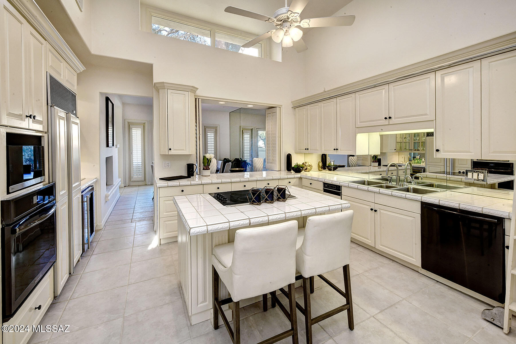 El Diamante Townhomes (1-15) - Residential
