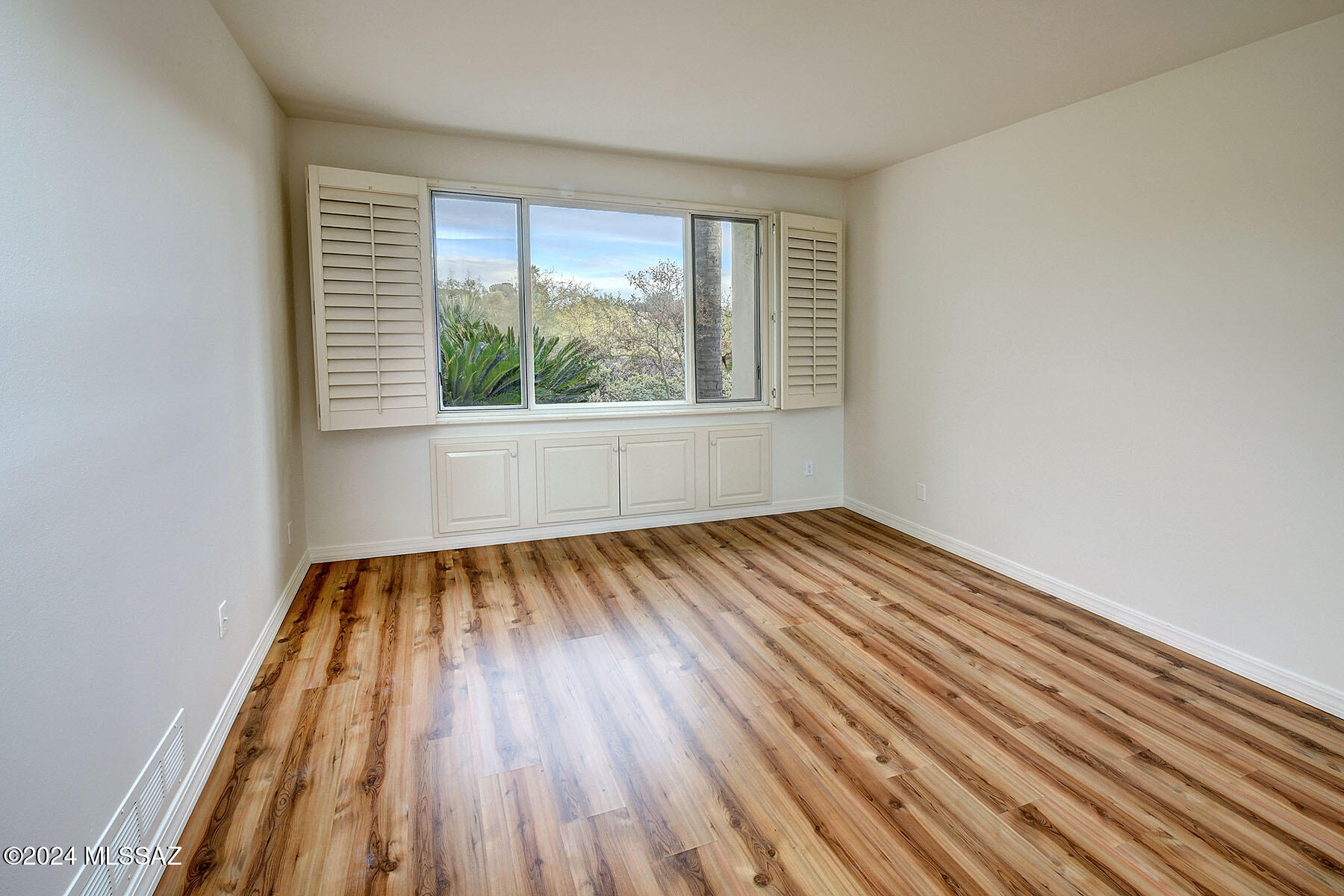El Diamante Townhomes (1-15) - Residential