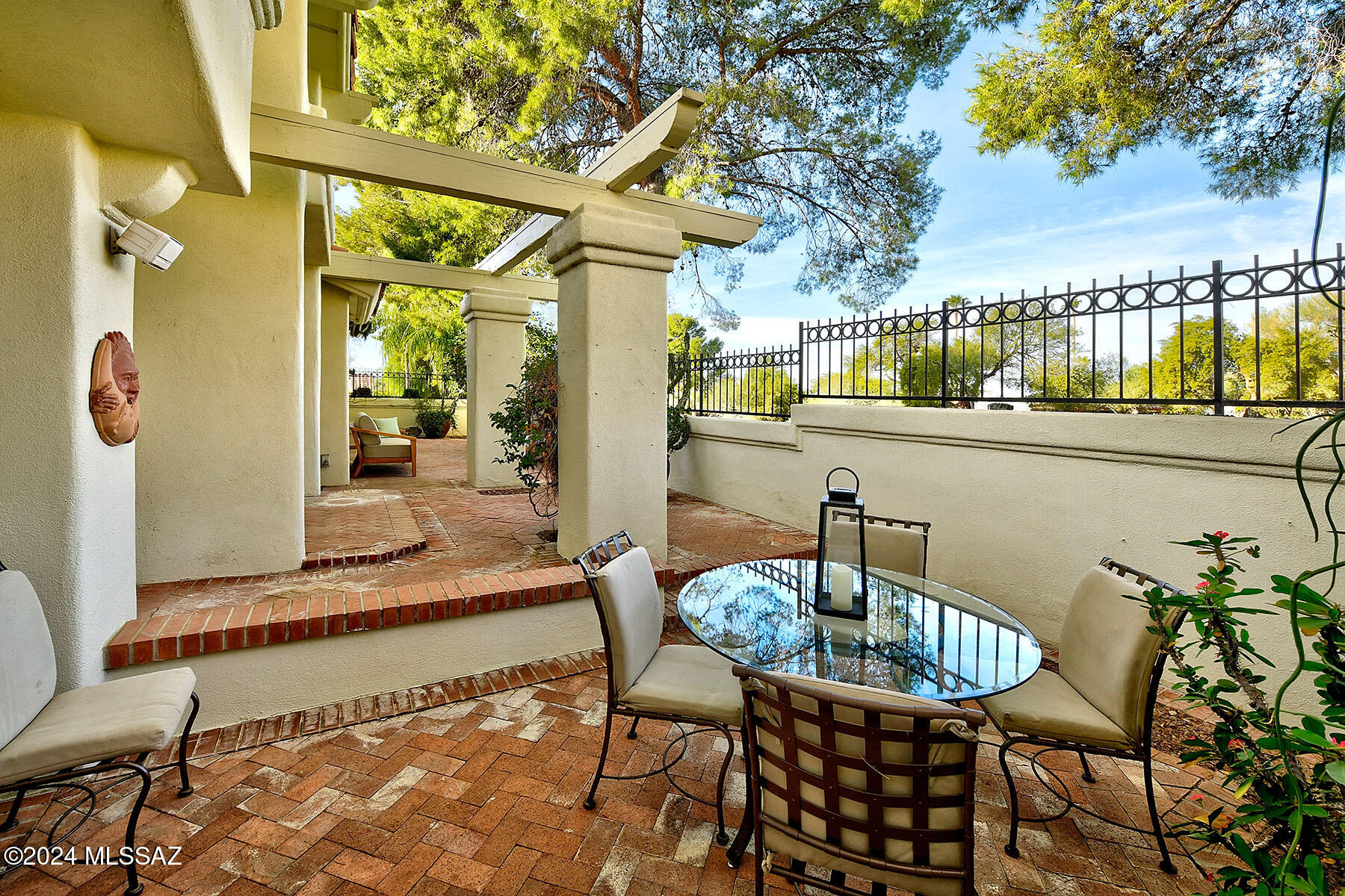 El Diamante Townhomes (1-15) - Residential