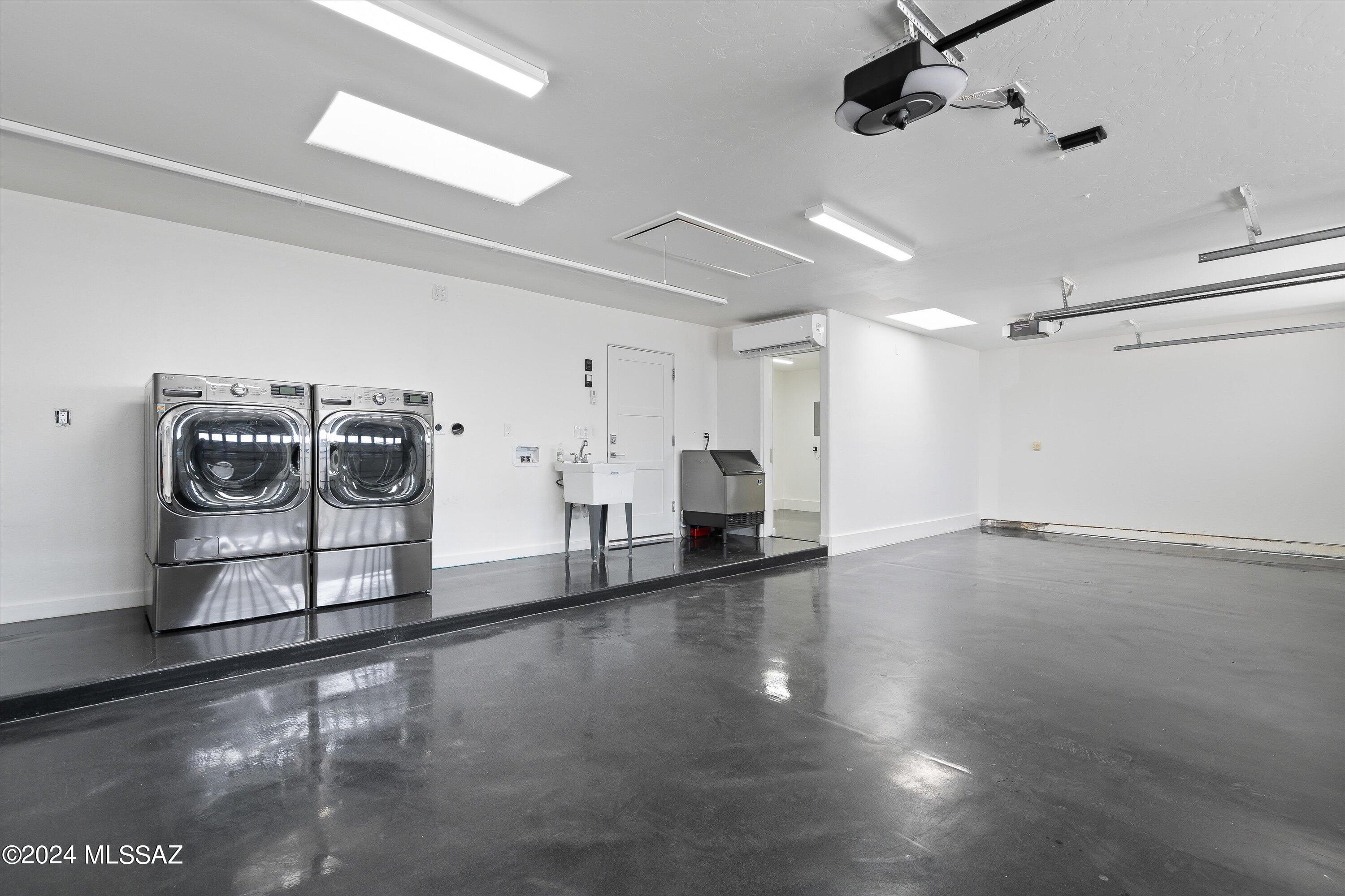 Las Lomas De Catalina (1-36) - Residential