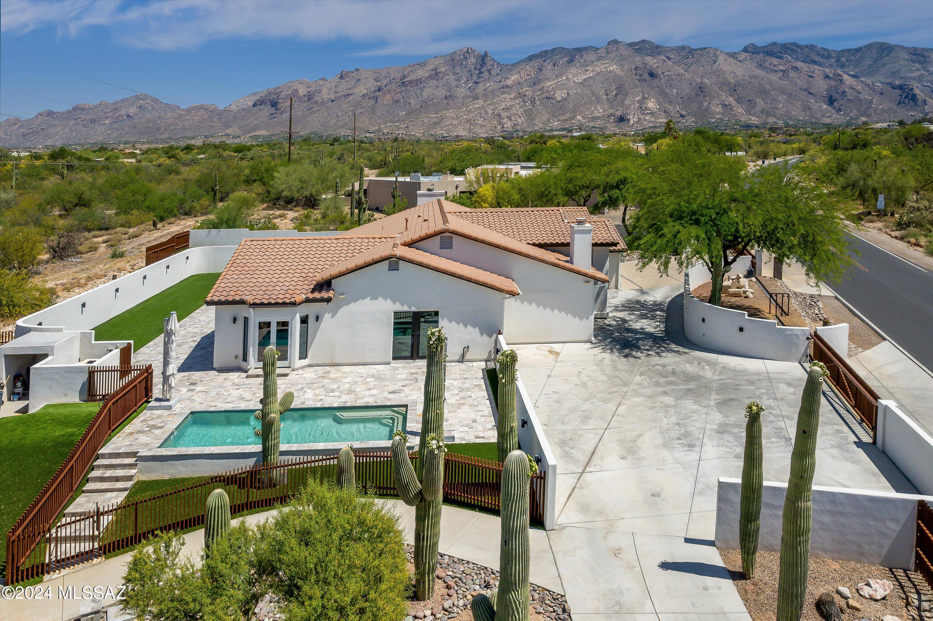 Las Lomas De Catalina (1-36) - Residential