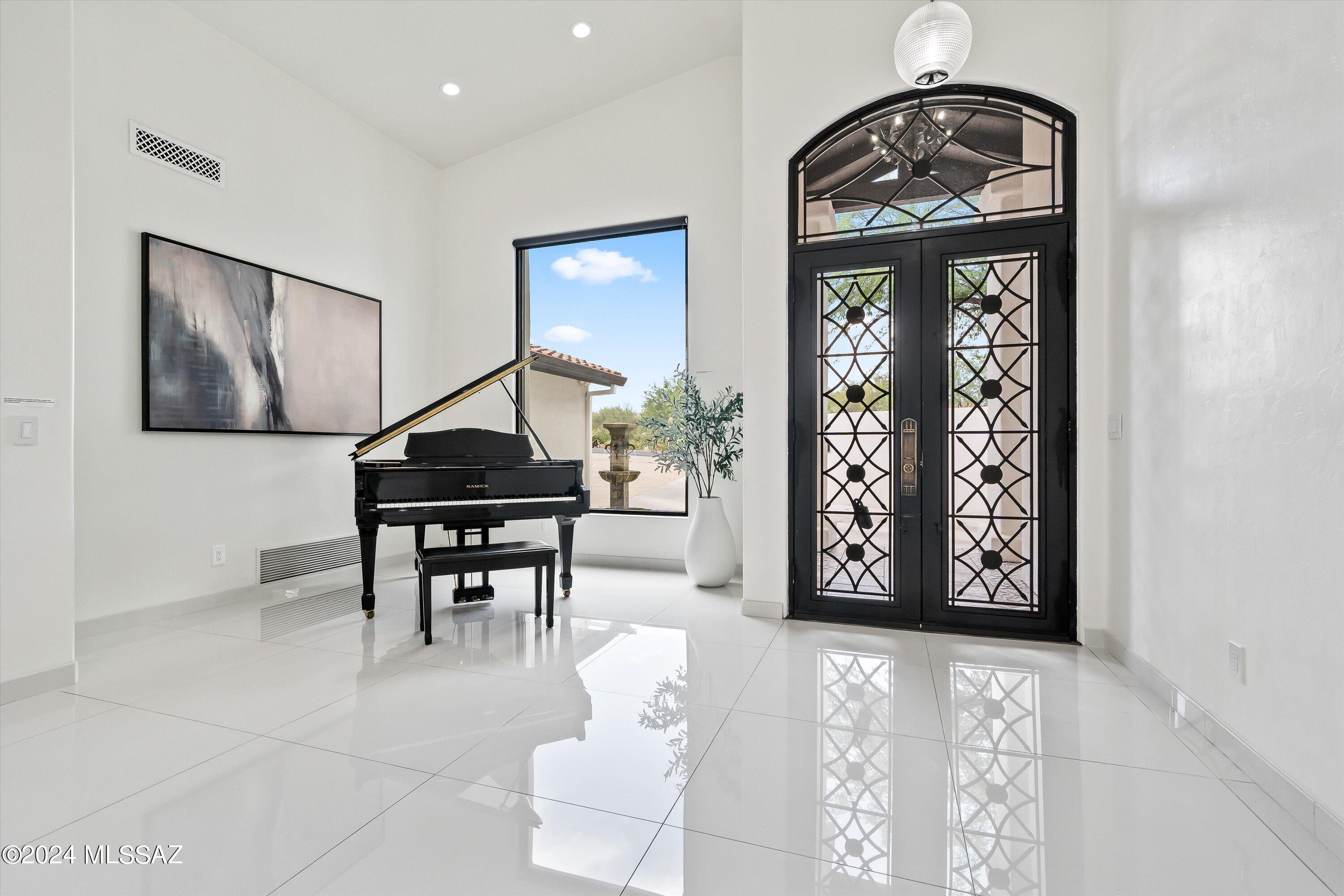 Las Lomas De Catalina (1-36) - Residential
