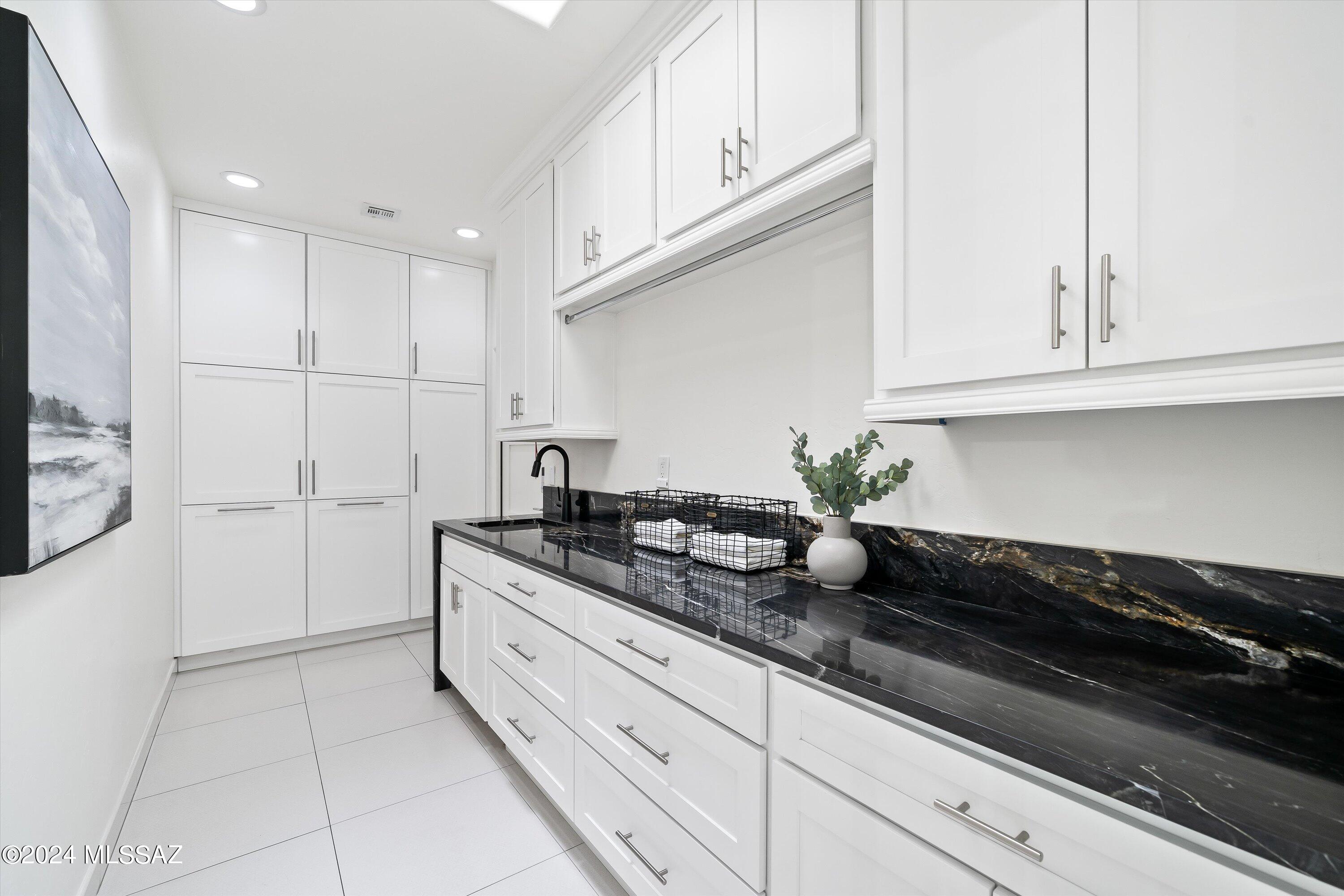 Las Lomas De Catalina (1-36) - Residential
