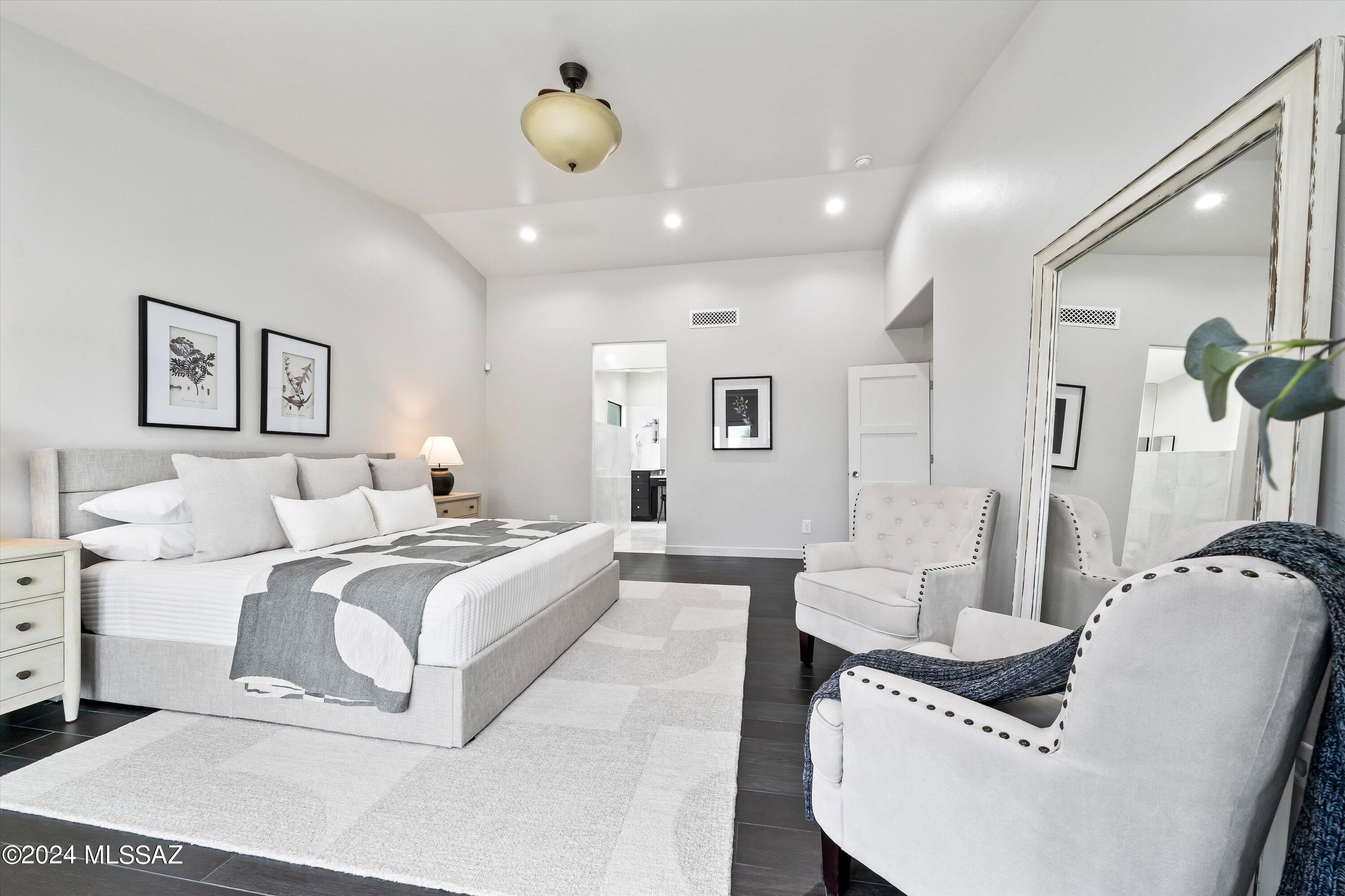 Las Lomas De Catalina (1-36) - Residential