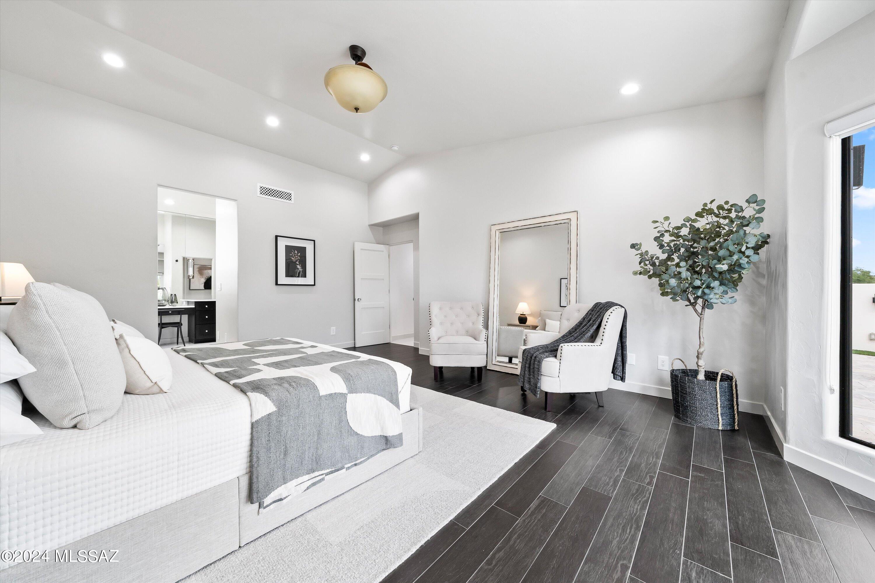 Las Lomas De Catalina (1-36) - Residential