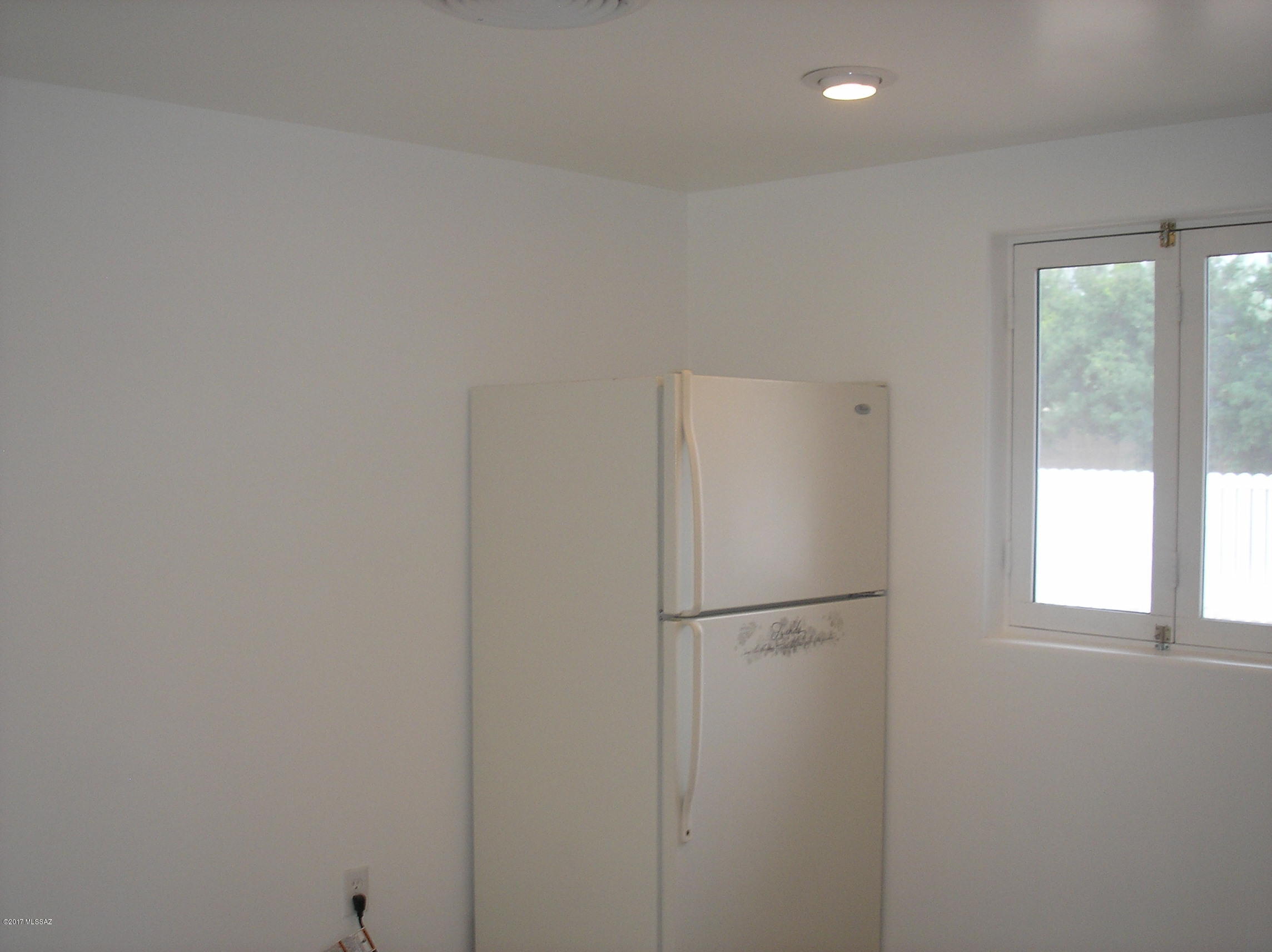 Unsubdivided - Residential Lease