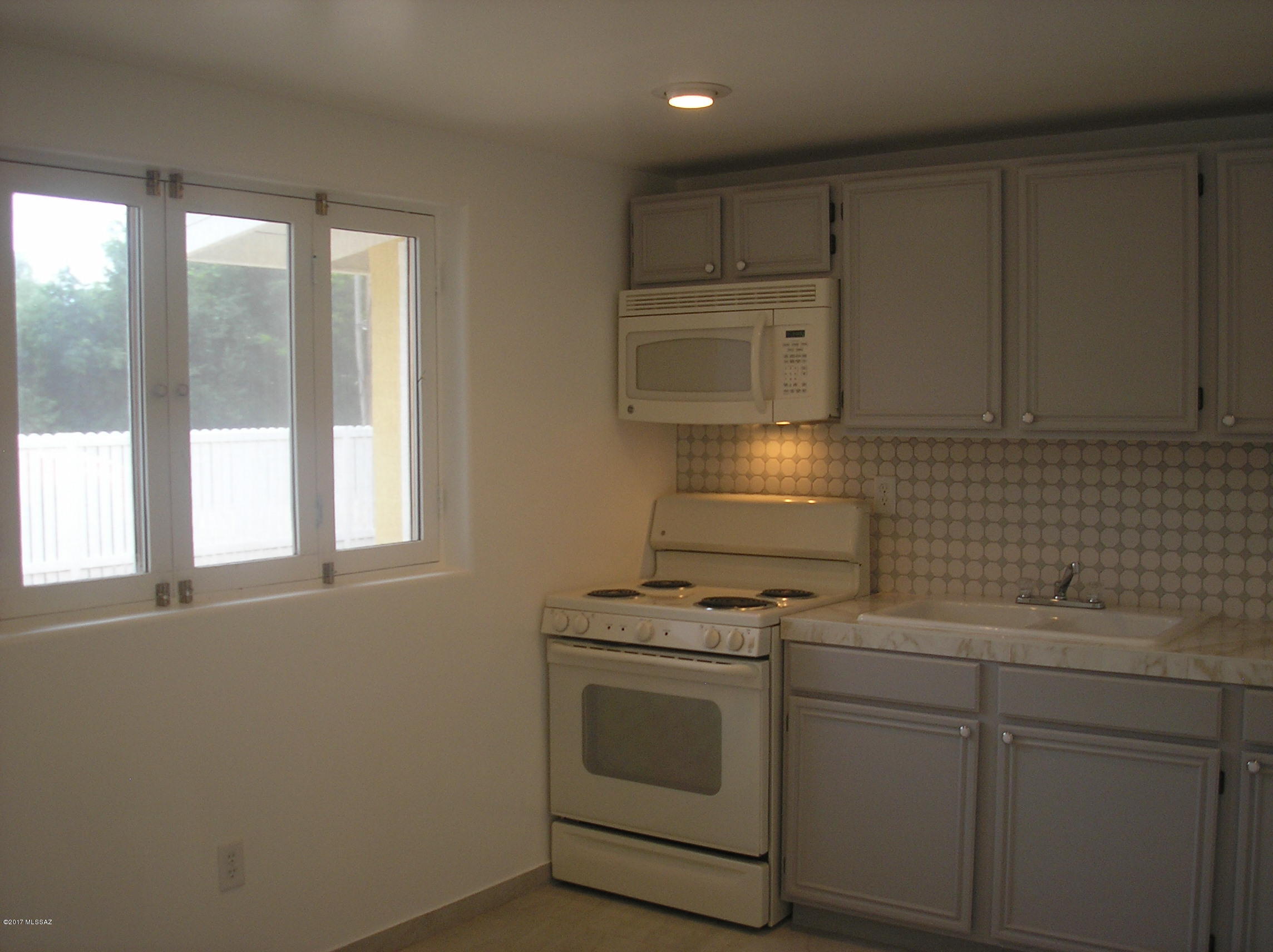 Unsubdivided - Residential Lease
