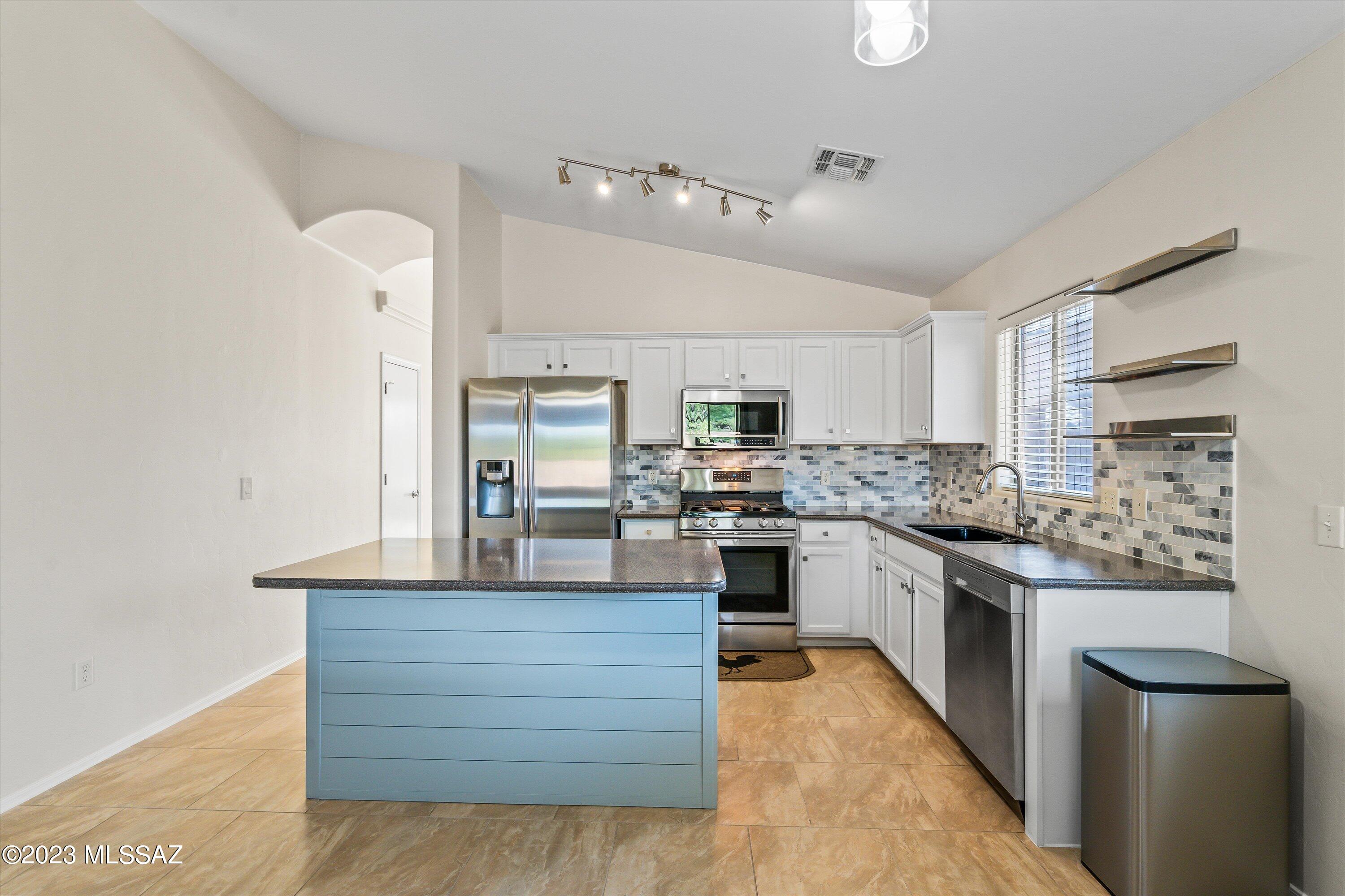San Lucas Block 9 - Residential