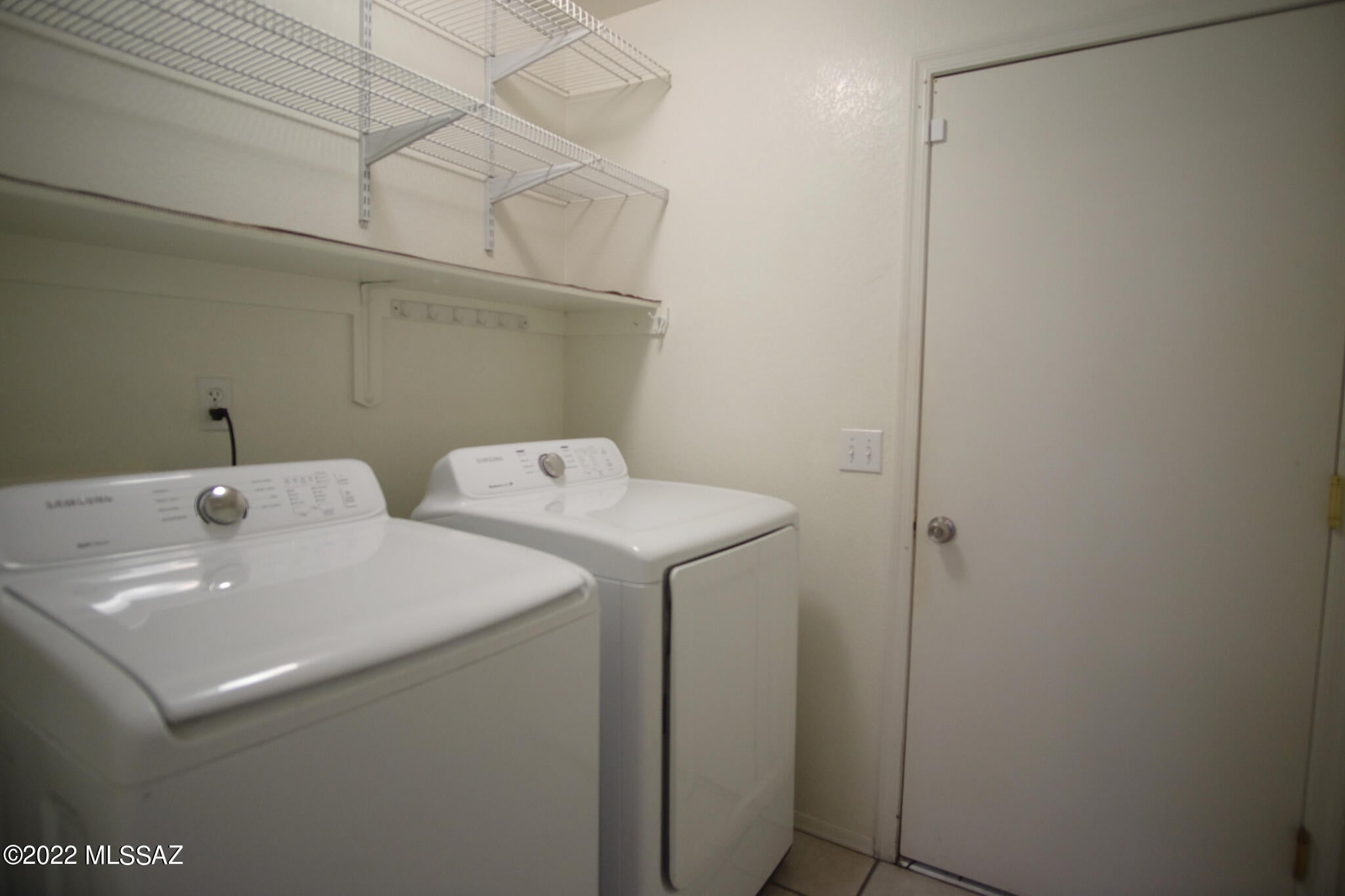 Oakmore At Midvale (266-318) - Residential Lease