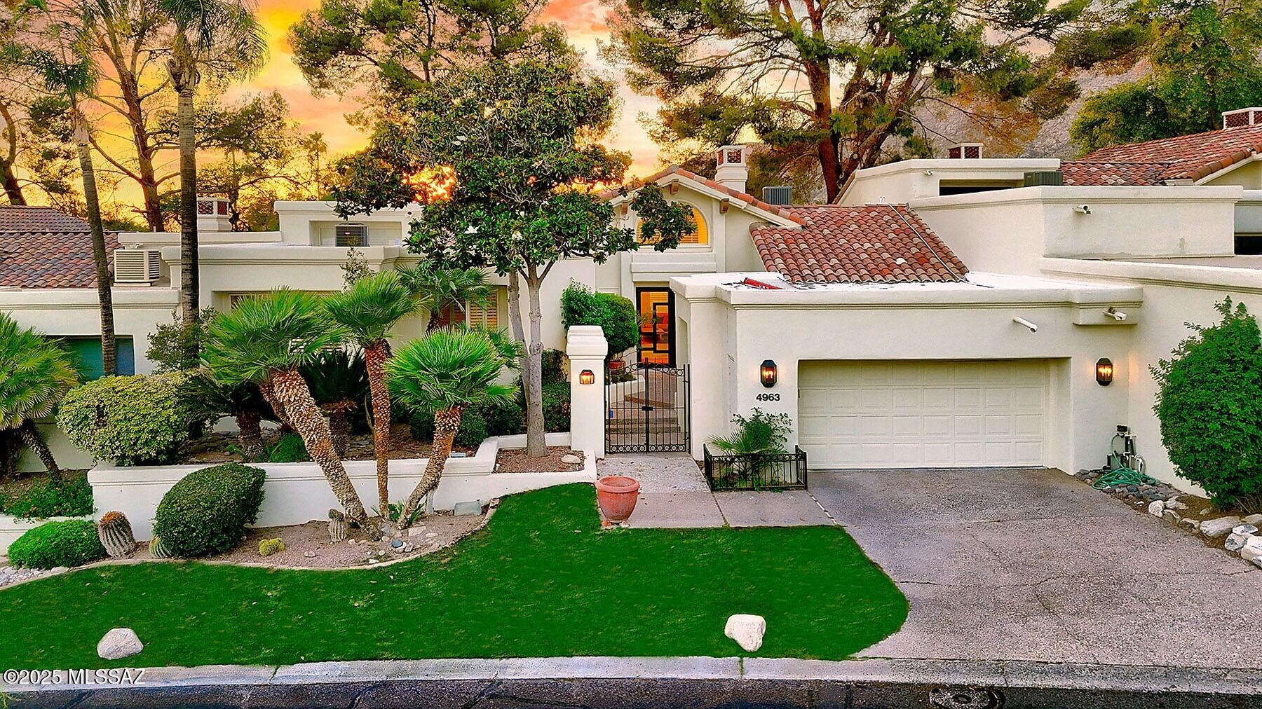 El Diamante Townhomes (1-15) - Residential