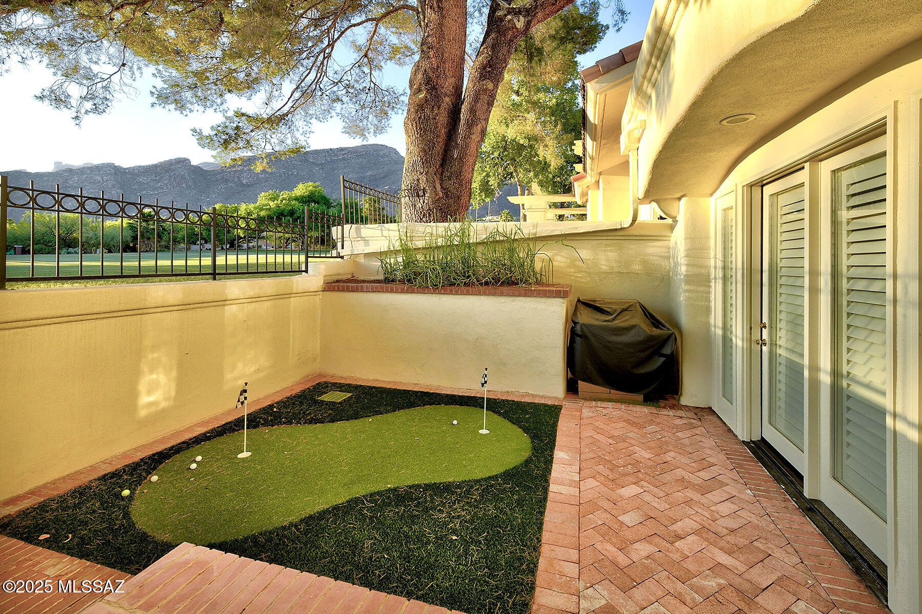 El Diamante Townhomes (1-15) - Residential