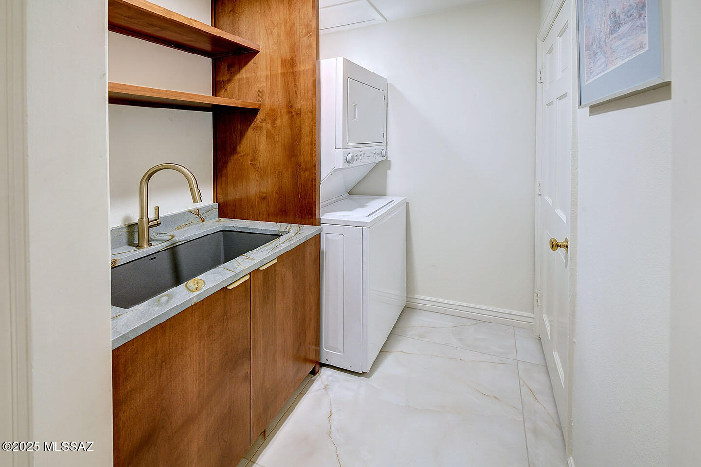 El Diamante Townhomes (1-15) - Residential