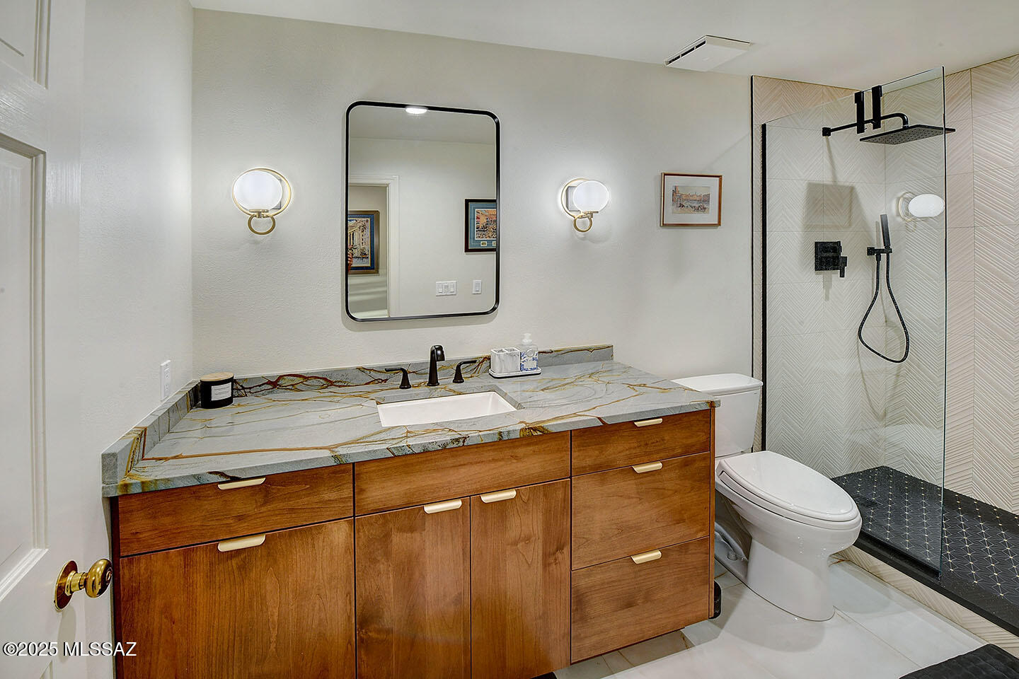 El Diamante Townhomes (1-15) - Residential