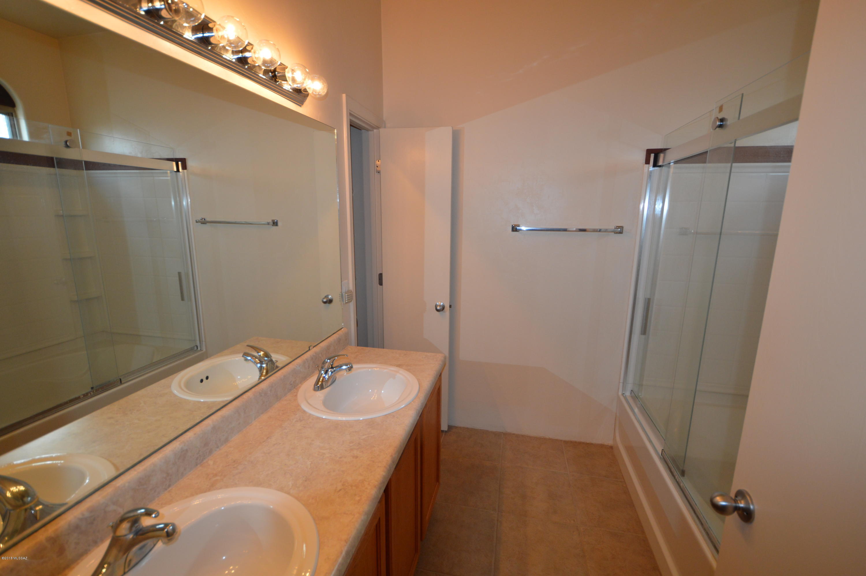Vista Montana Estates - Residential Lease