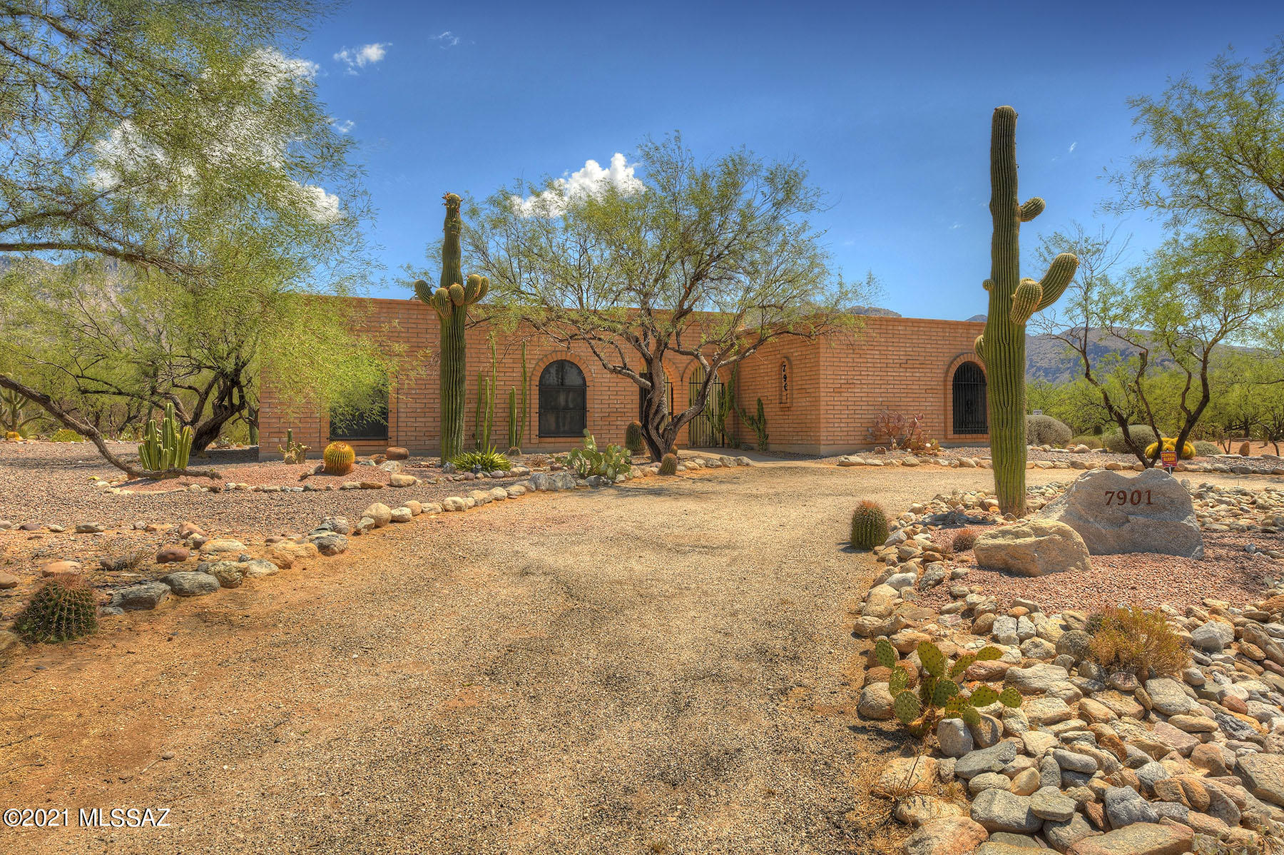 Sabino Town And Country Estates (1-77) - Residential
