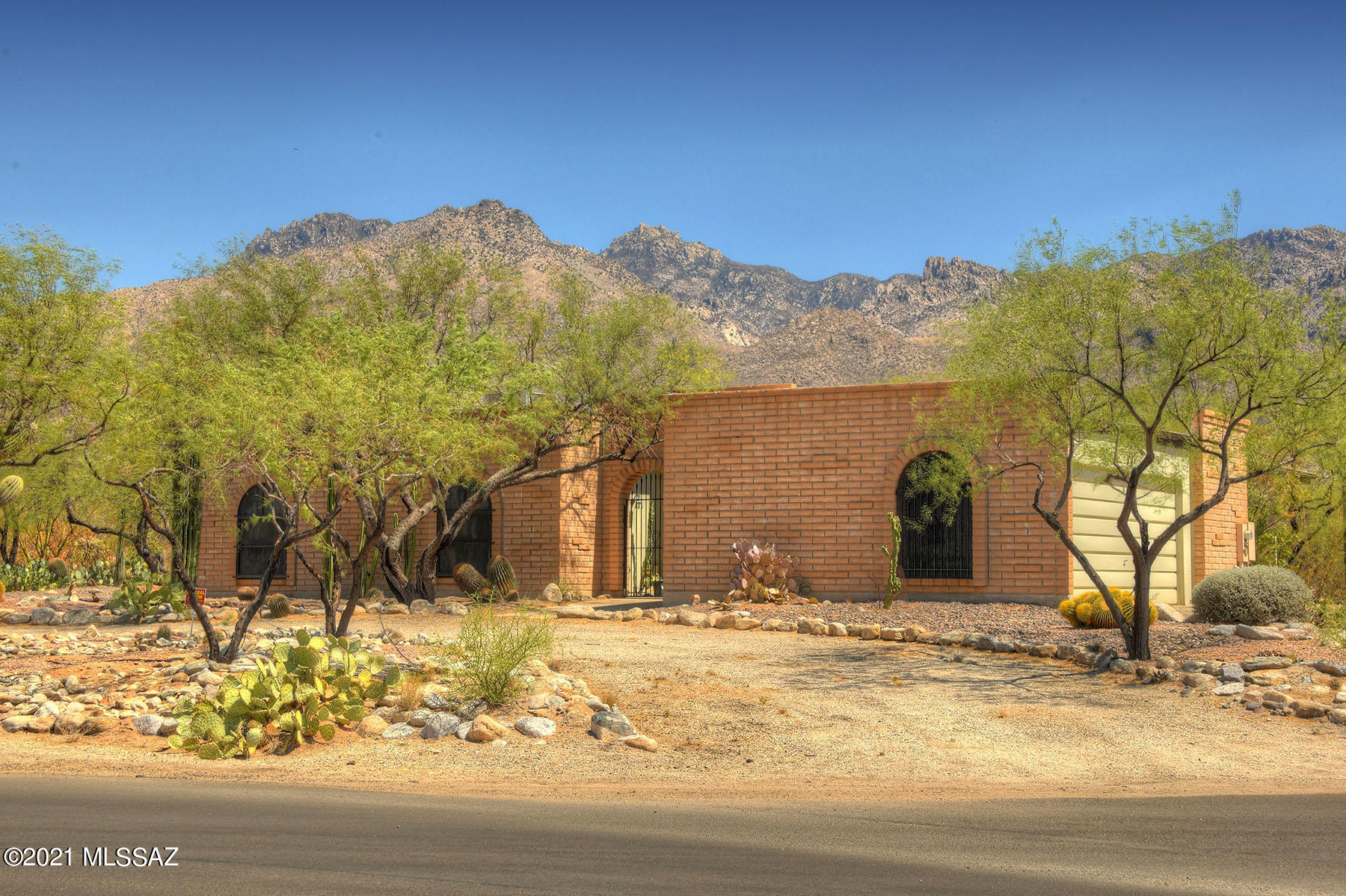 Sabino Town And Country Estates (1-77) - Residential