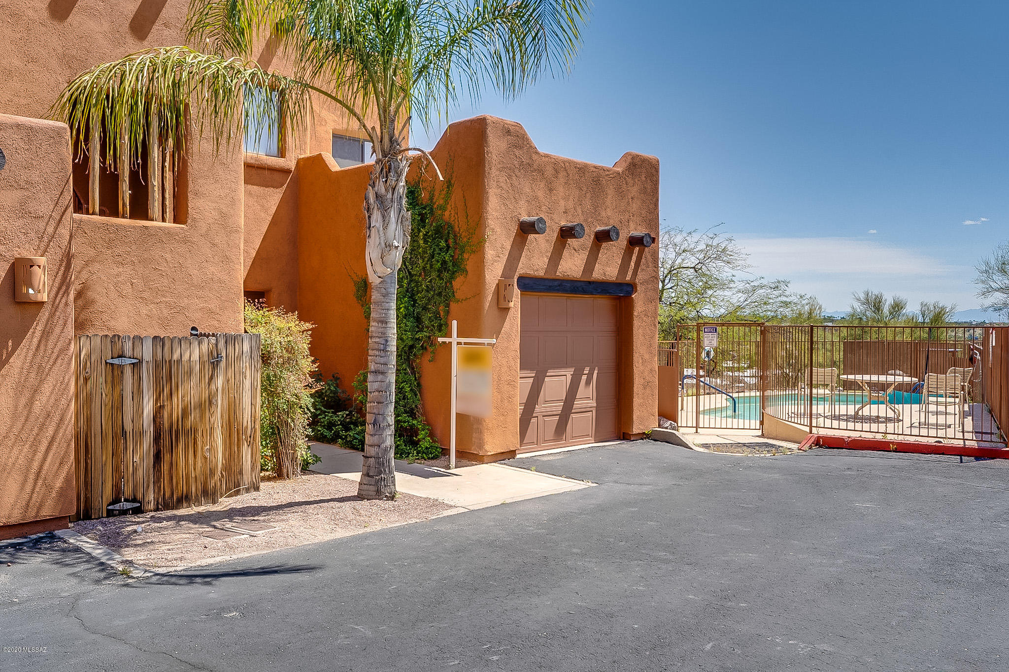 Fairway Terrace Condos. (Units 1-30) - Residential