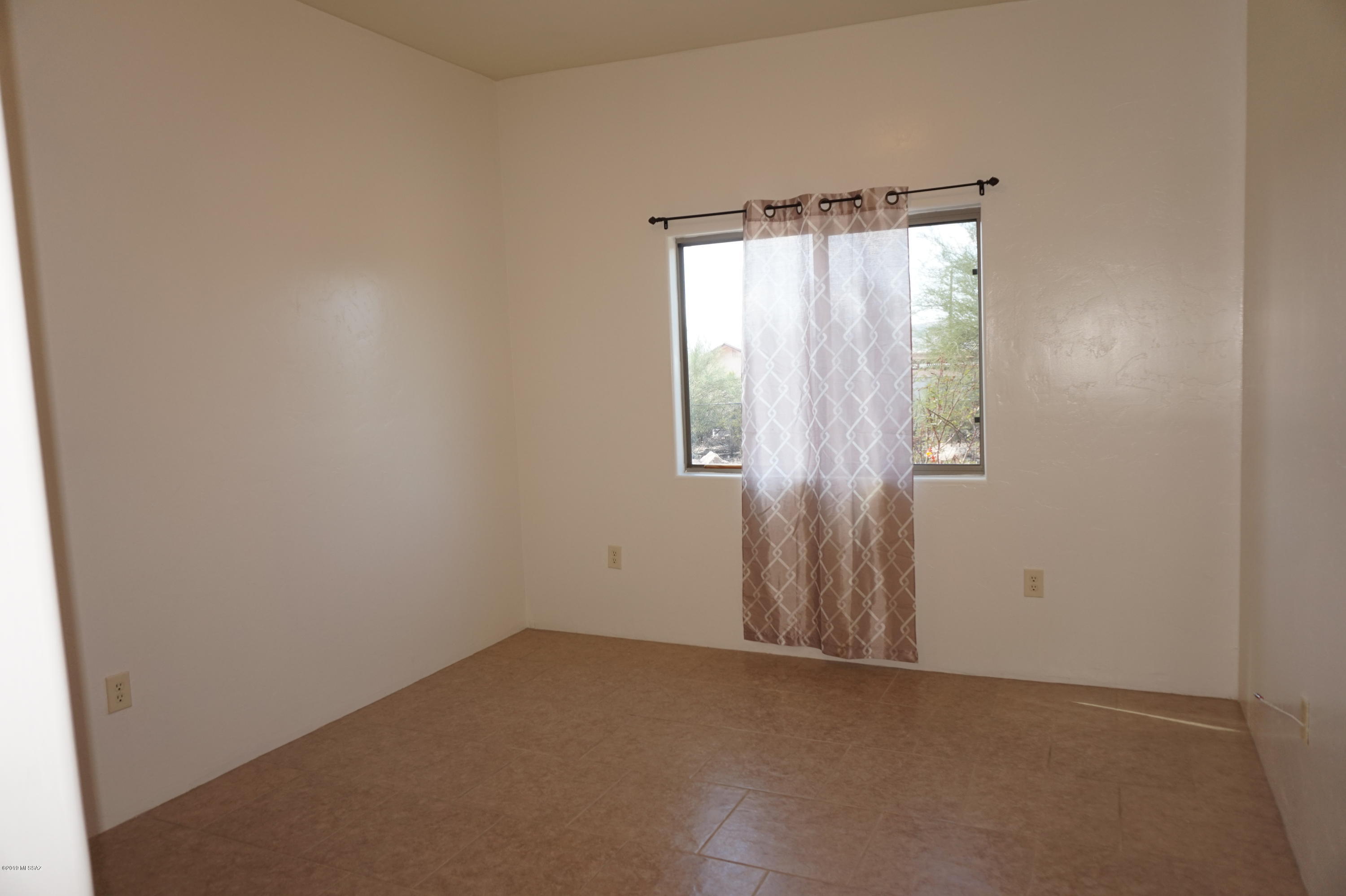 Unsubdivided - Residential