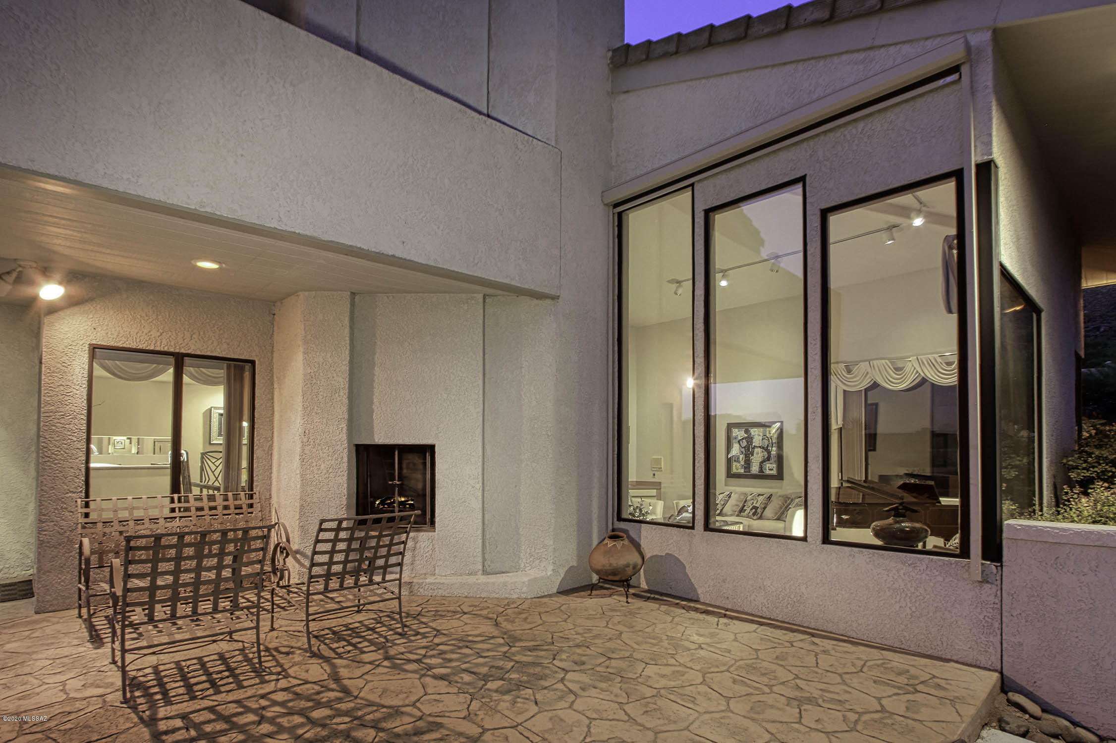 Finisterra (1-210) - Residential