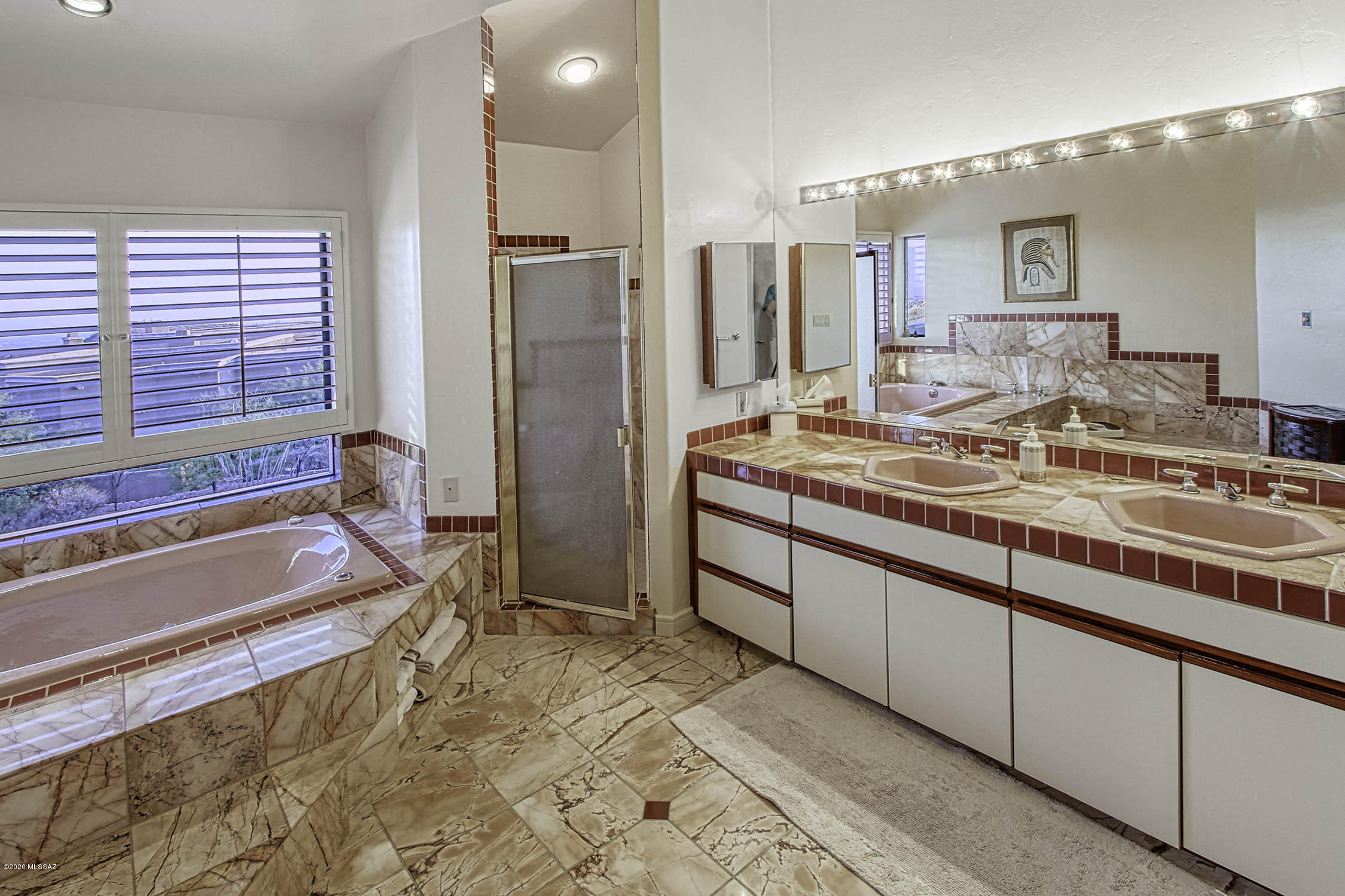 Finisterra (1-210) - Residential