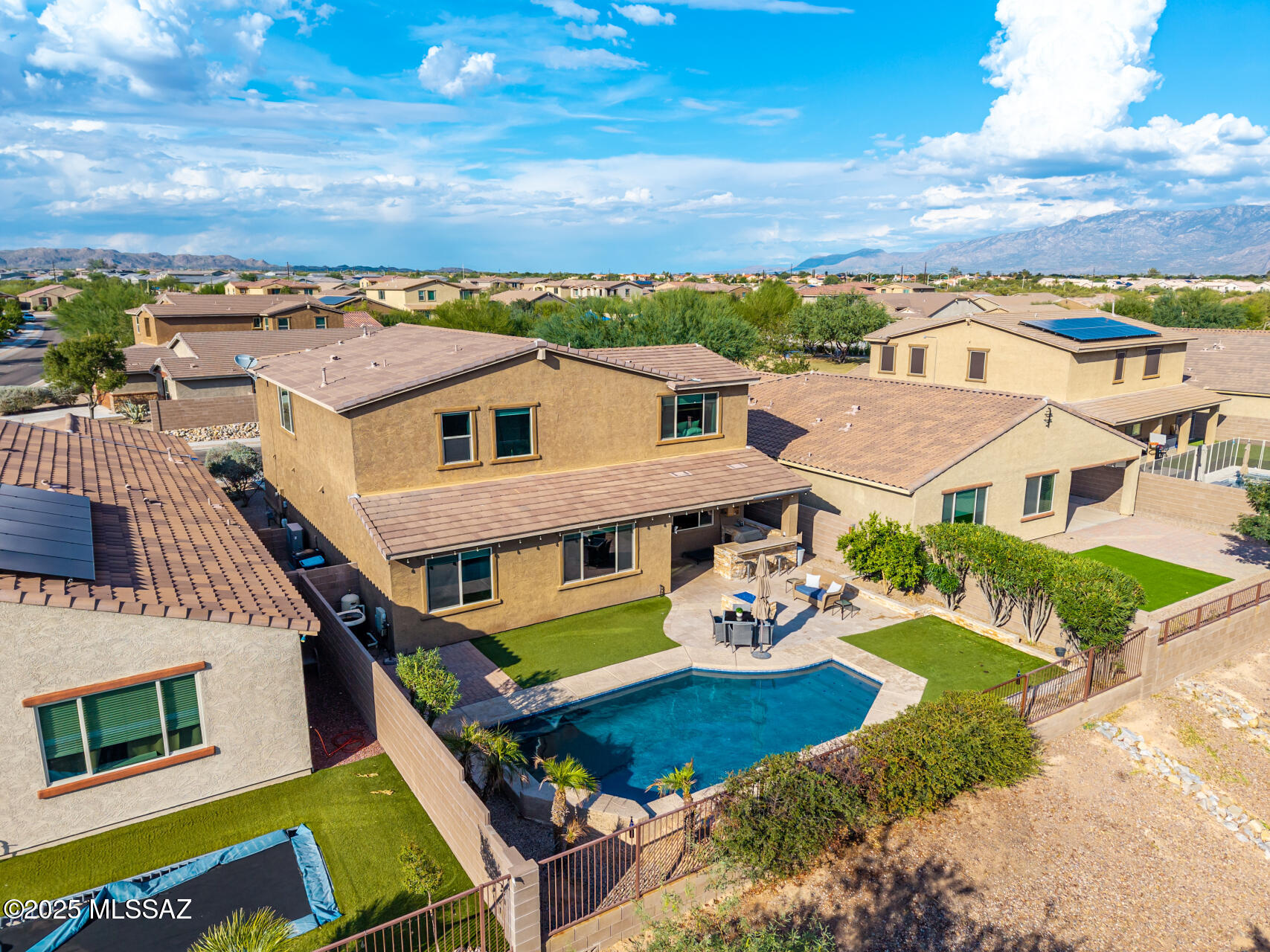 The Estates At Capella - Residential