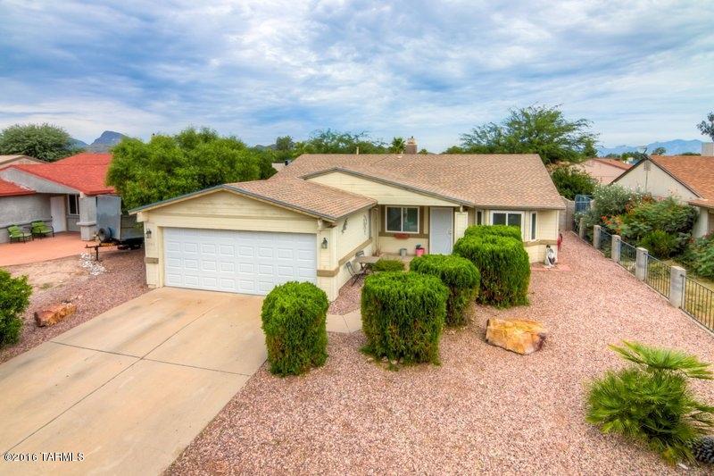Meticulously cared for and updated 4 bedroom home in Midvale Park! Great floor plan with lots of living space, open kitchen, and vaulted ceilings! Large family room with custom built in’s and fireplace. Newer stainless steel microwave, range, and dishwasher and recessed lighting in kitchen. Spacious guest bedrooms with ceiling fans in all rooms and bay window in bedroom 1. Large formal dining area with bay window. Newer energy efficient dual pane windows throughout! New AC. Roof replaces about 1 year ago. New garage door. Easy care backyard with full length covered patio and built in barbecue! Perfect location close to freeway access, shopping, and entertainment.