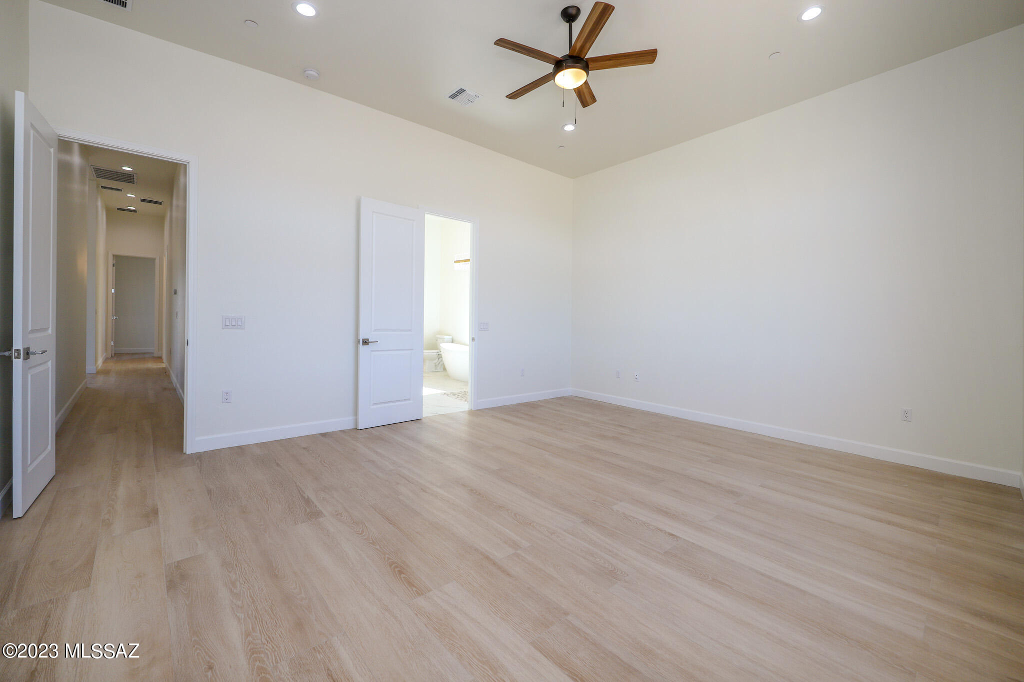 Gracious Estates (1-30) - Residential