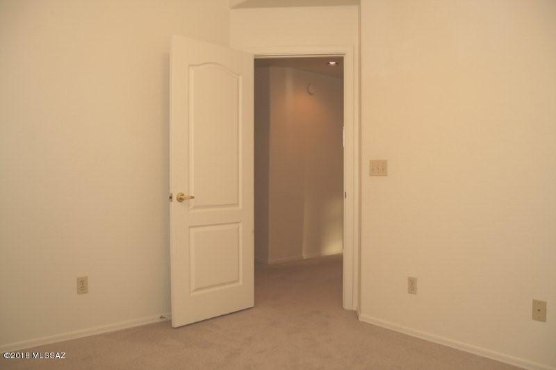 Rancho Esperero (1-343) - Residential Lease
