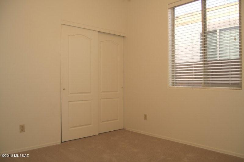 Rancho Esperero (1-343) - Residential Lease