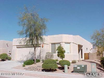 PLEASE BE ADVISED THIS IS A GATED COMMUNITY, THEREFORE YOU WILL NEED TO CONTACT OUR OFFICE TO SCHEDULE A SHOWING WITH THE AGENT.
Beautiful home in gated Rancho Esperero Community with 3 pools, spas, shady sidewalks all throughout the neighborhood, Nice mountain views, split floor plan, kitchen over looks great room, washer/dryer included, 2 car garage with storage space.  No street parking!! 1 small to medium dog with owner approval. NO CATS.New photos coming soon! Ask about P#1474-Q