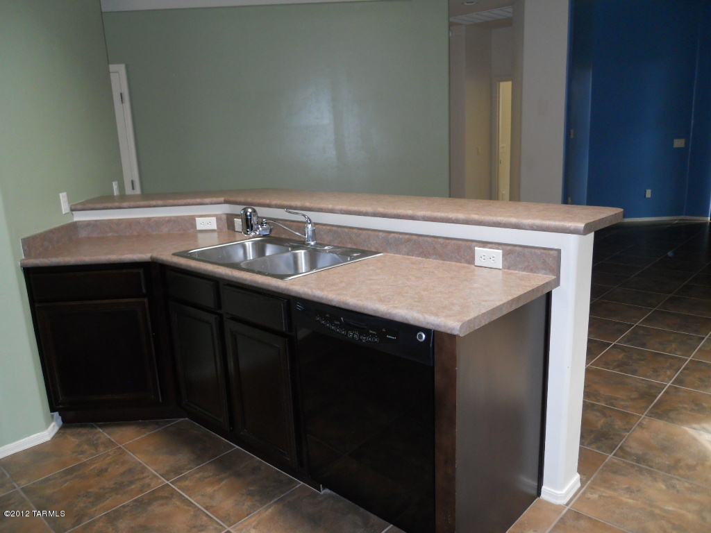 Rancho Del Lago (1-100) - Residential Lease
