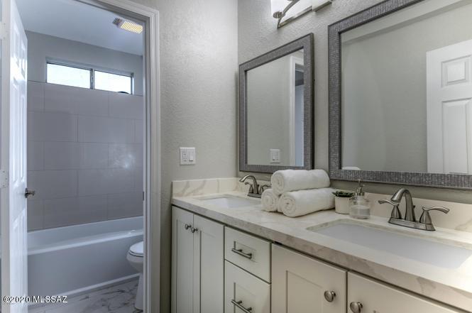 Jefferson Park - Residential Lease