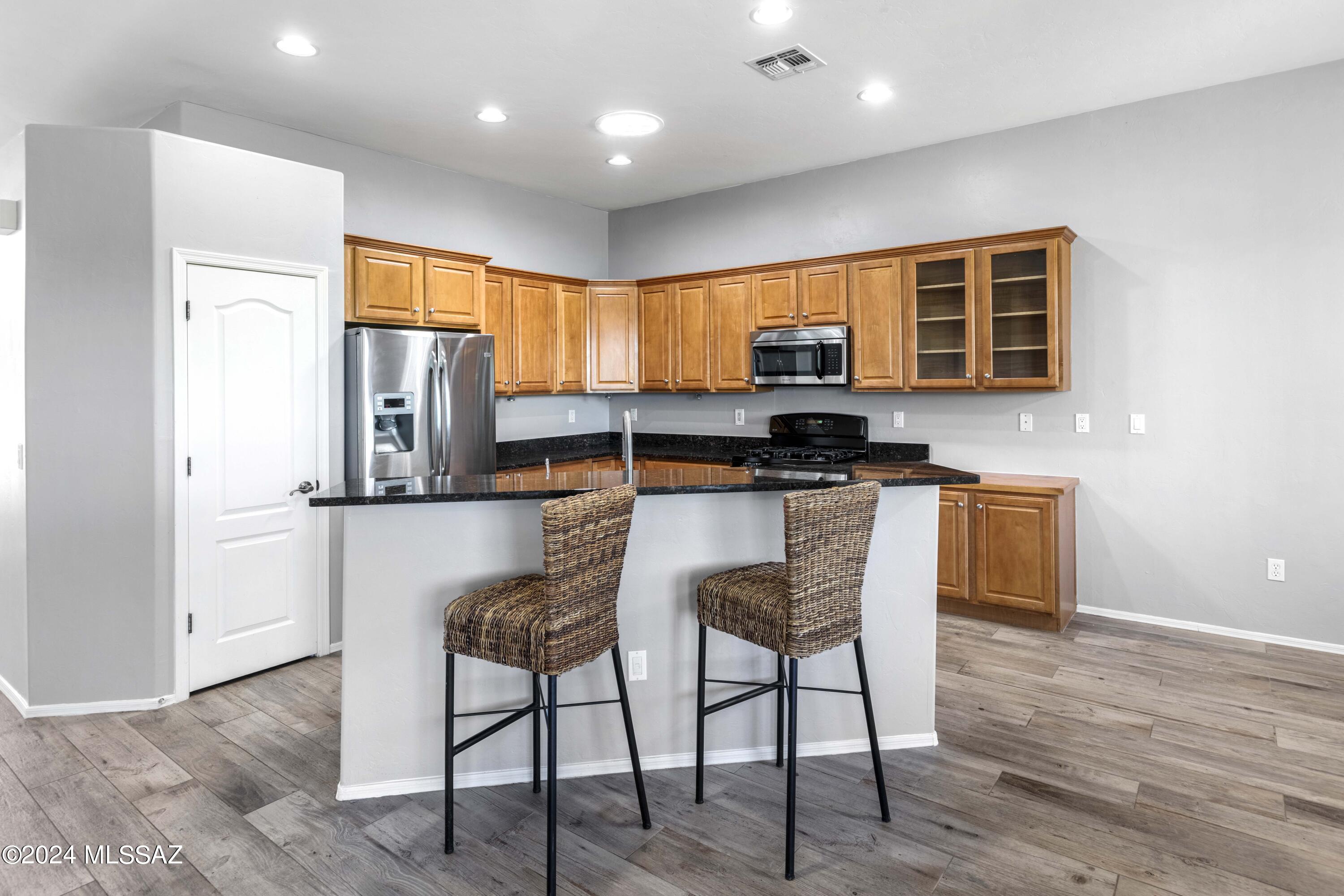 Black Horse (1-411) - Residential