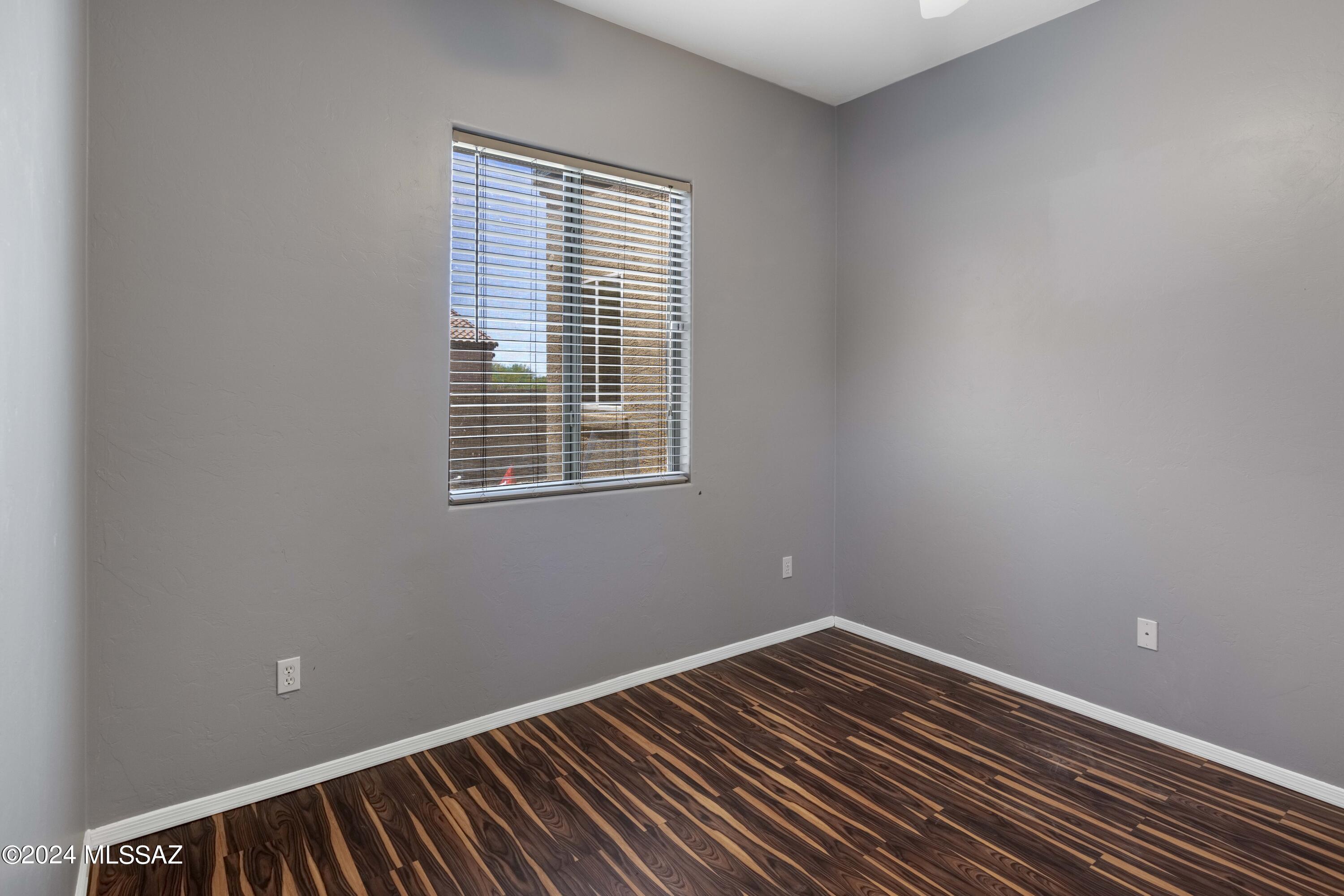 Black Horse (1-411) - Residential