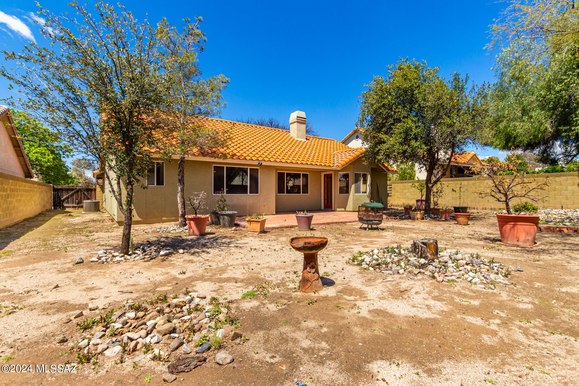 Elliott Homes At Rita Ranch (1-521) - Residential