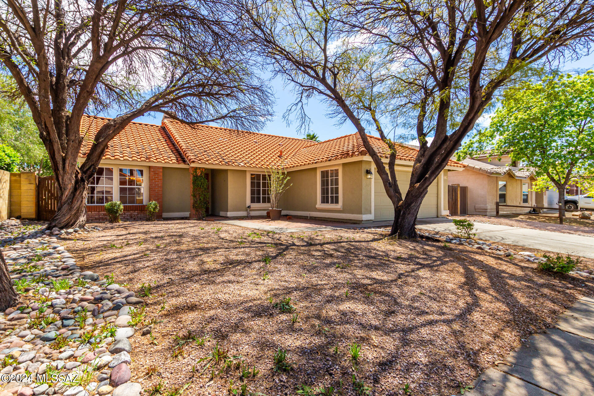 Elliott Homes At Rita Ranch (1-521) - Residential