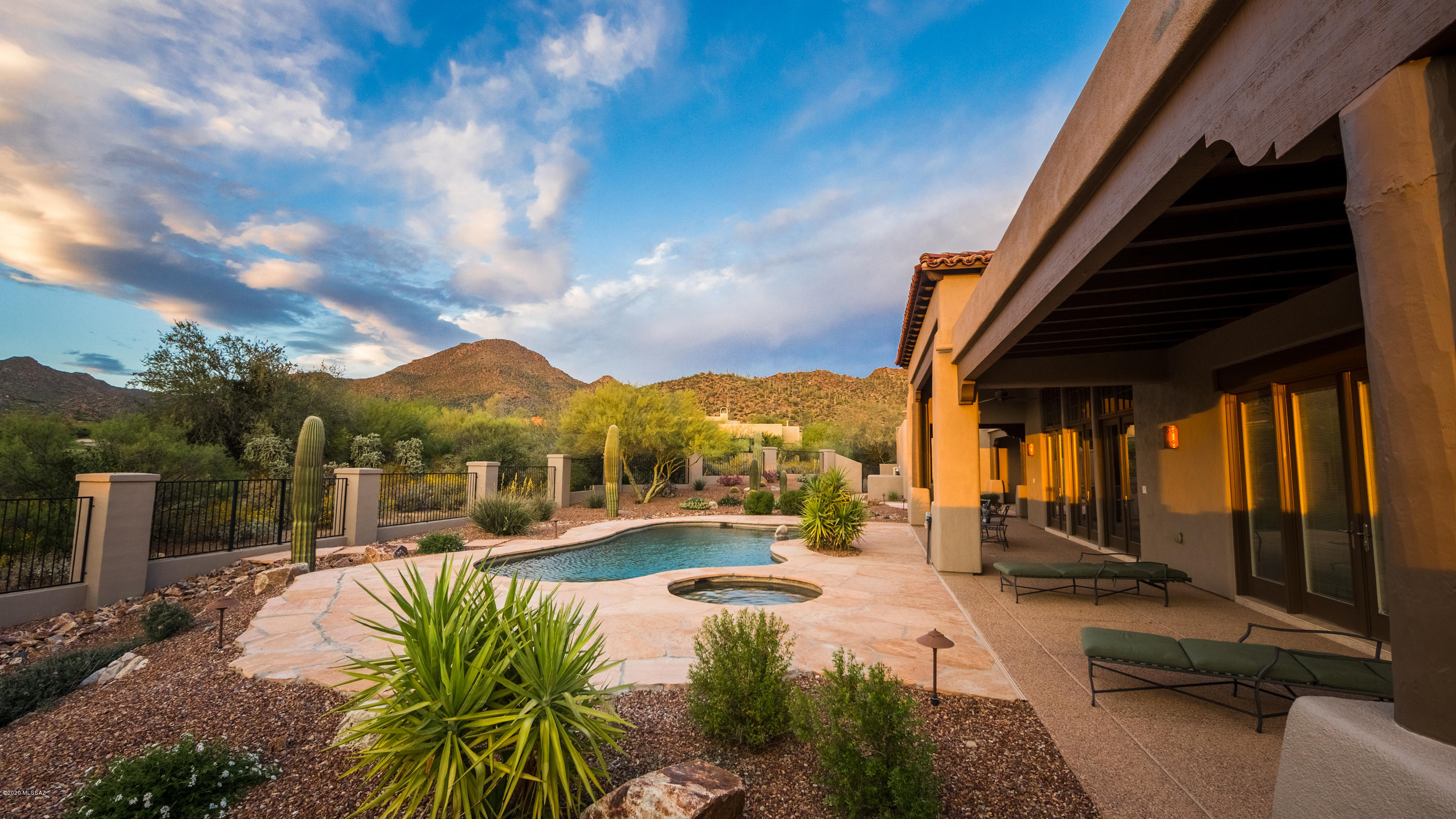Canyon Pass At Dove Mountain - Residential