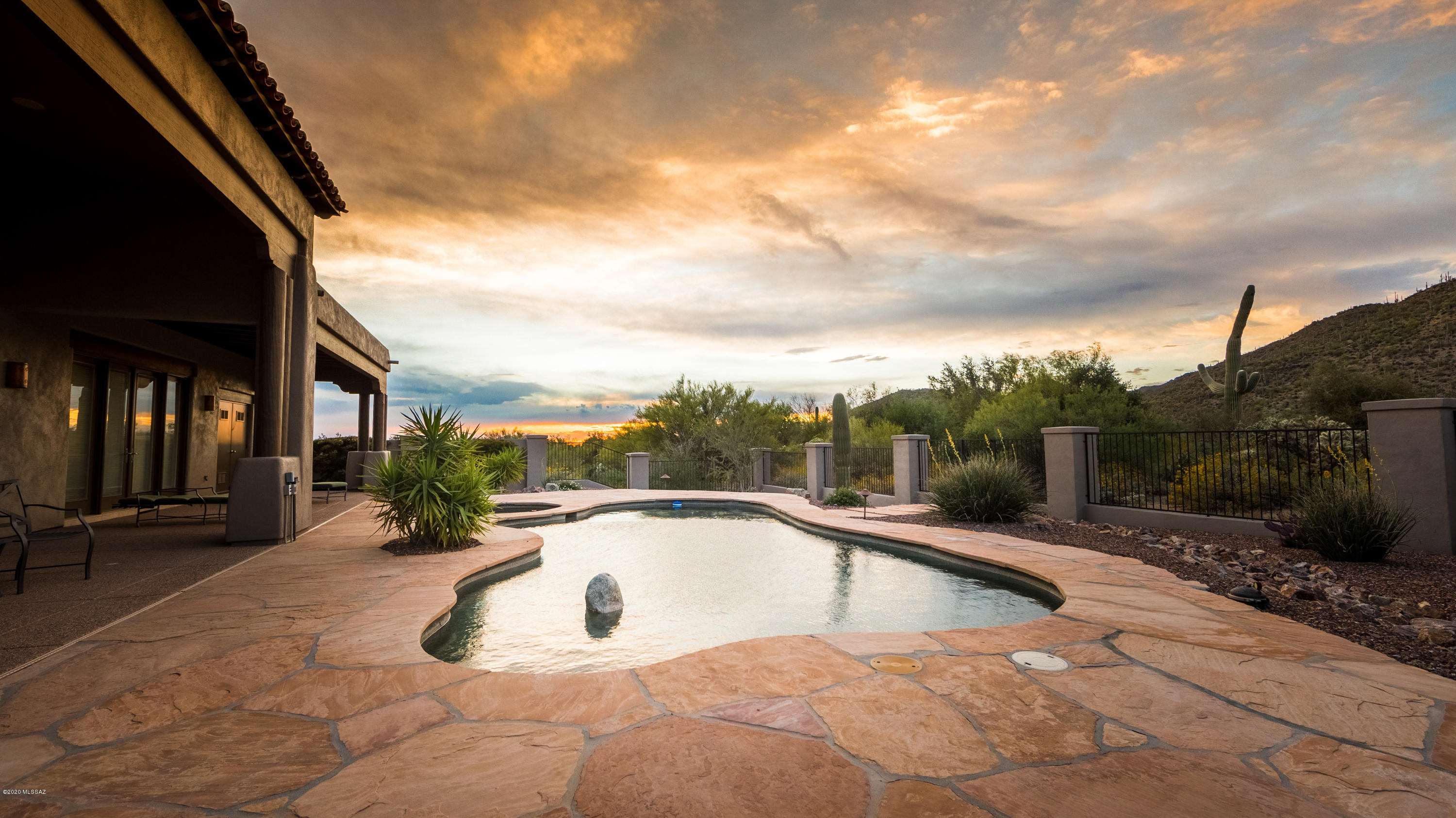Canyon Pass At Dove Mountain - Residential