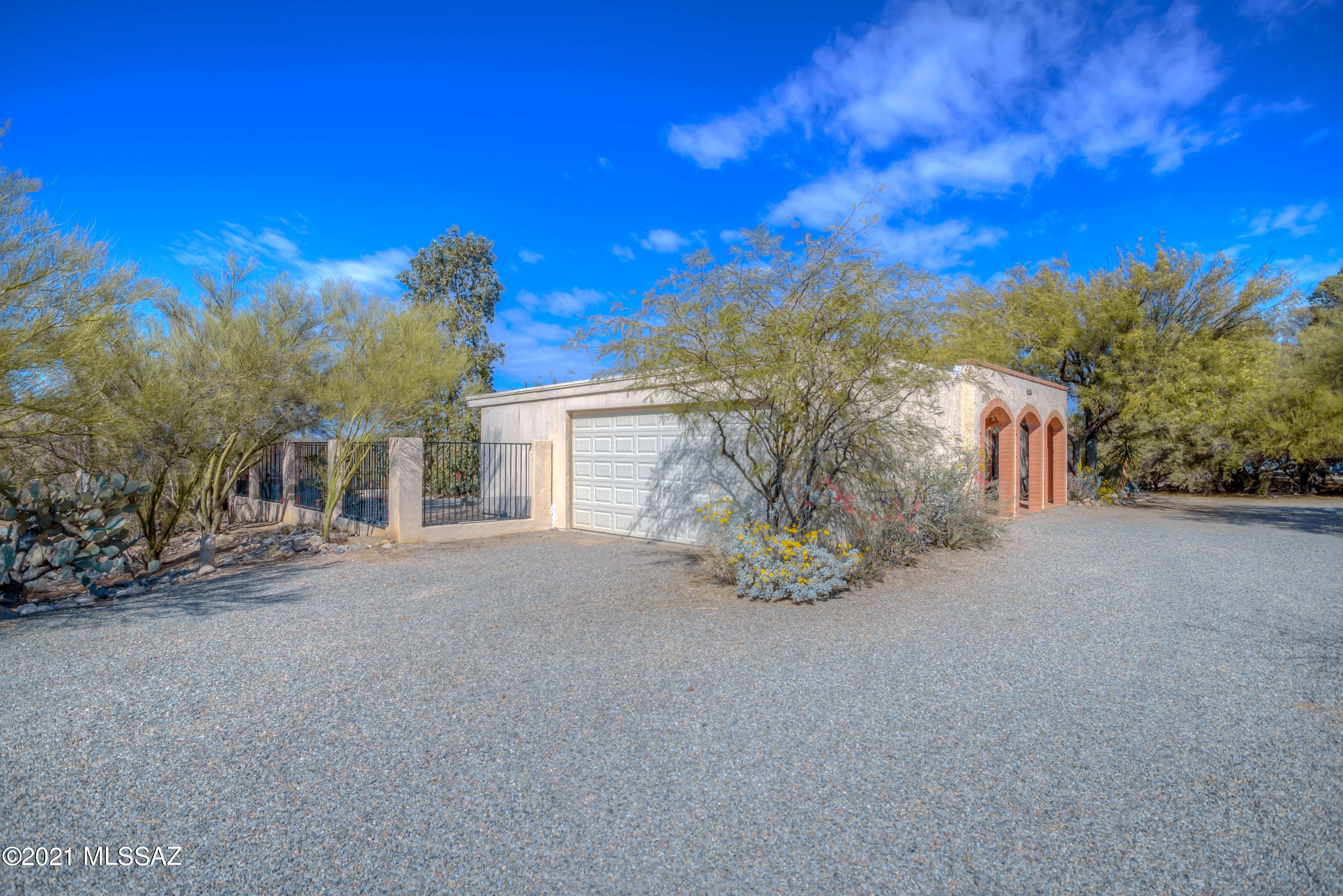 Casas Adobes West (1-220) - Residential