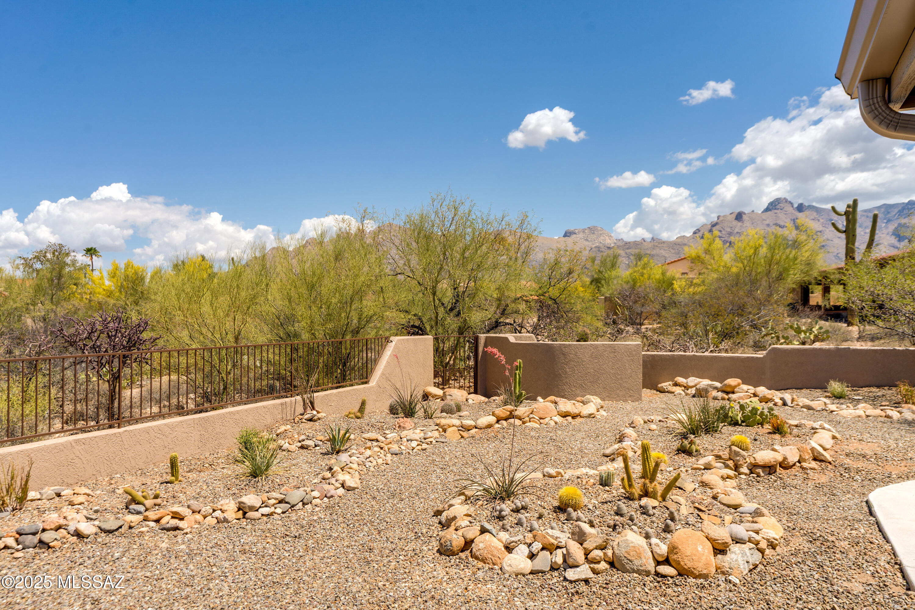 Shadow Hills (484-595) - Residential