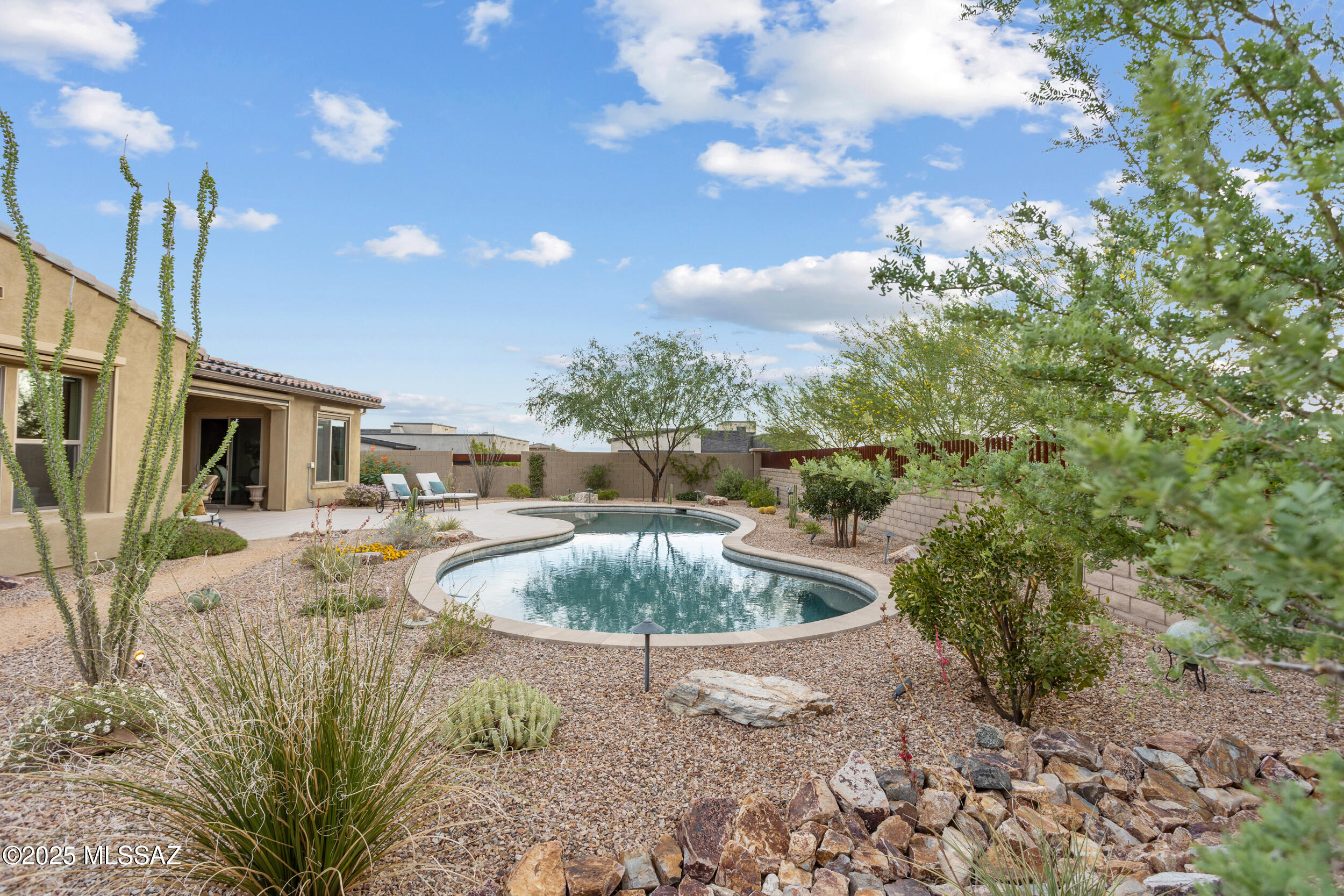 Los Saguaros At Dove Mountain SQ20121640199 - Residential