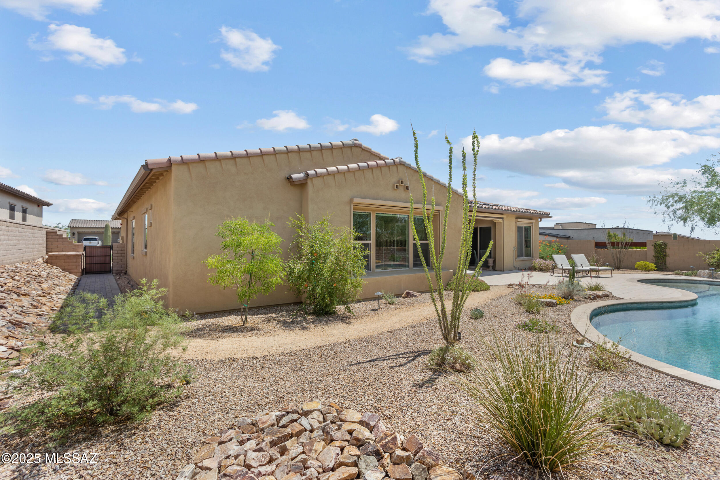 Los Saguaros At Dove Mountain SQ20121640199 - Residential