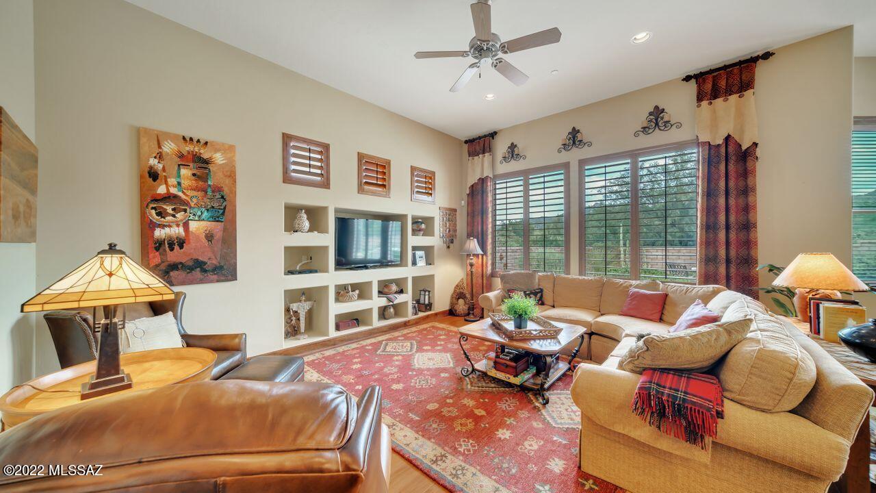 Dos Lagos at Dove Mountain (1-91) - Residential